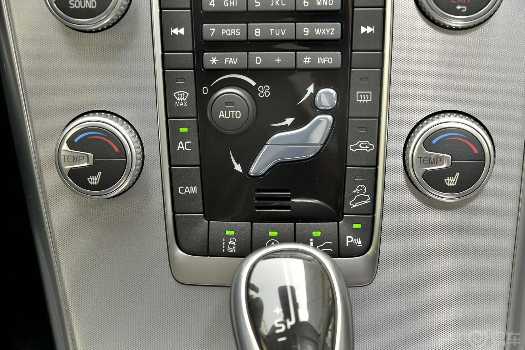 沃尔沃XC60T5 AWD 智驭版空调