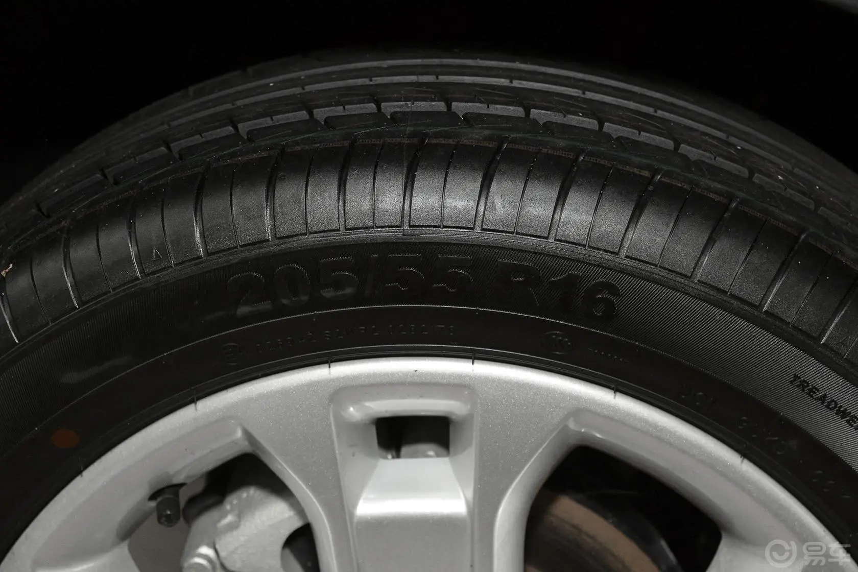 长安CS151.5L 手动 尊贵版轮胎规格