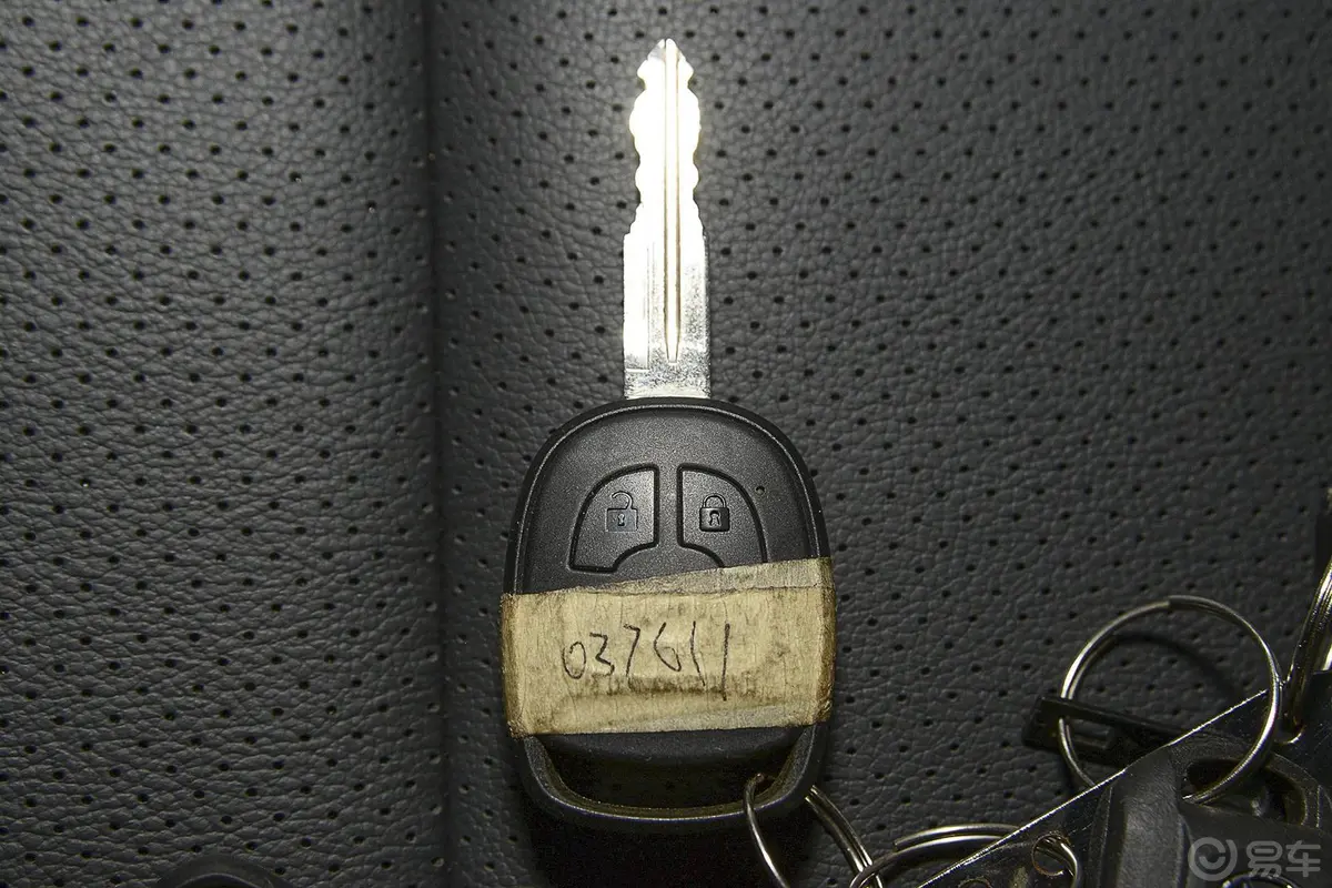 长安欧尚A6001.5L 手动 豪华版钥匙