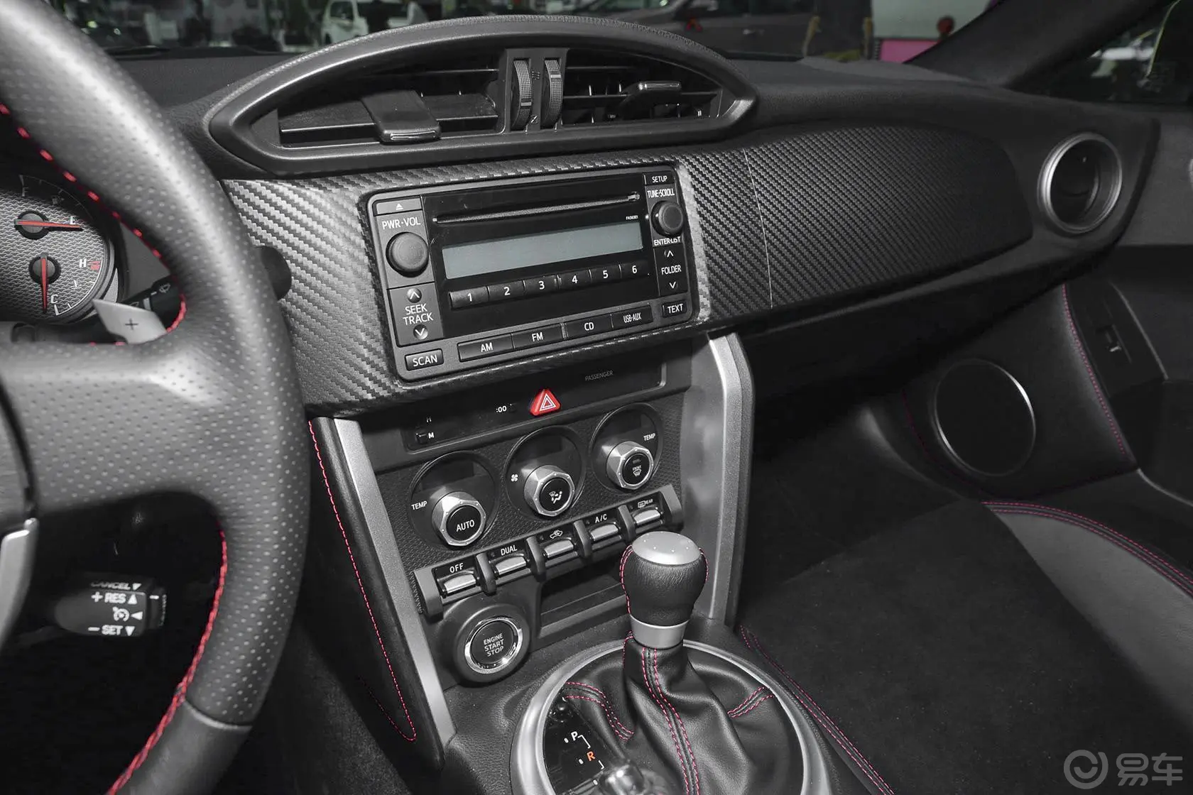 丰田862.0L 自动 豪华型中控台驾驶员方向
