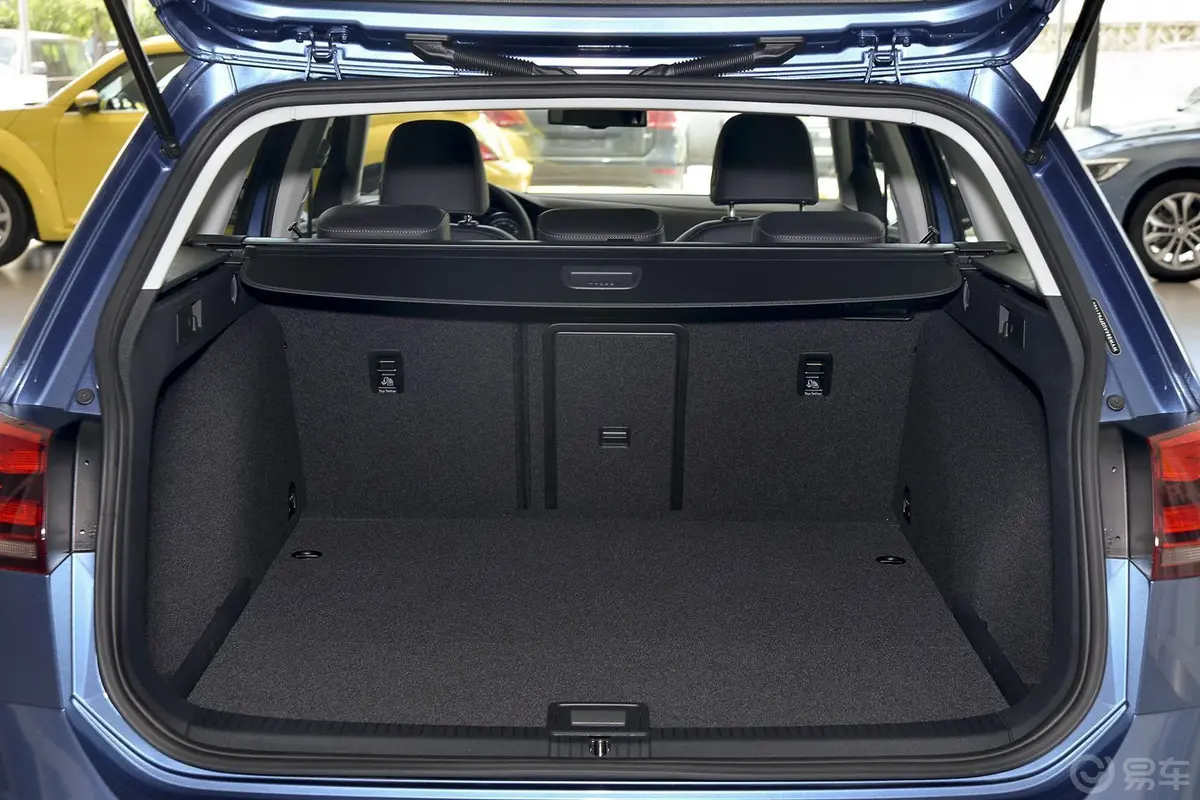 高尔夫(进口)旅行版 1.4TSI 豪华型行李箱空间