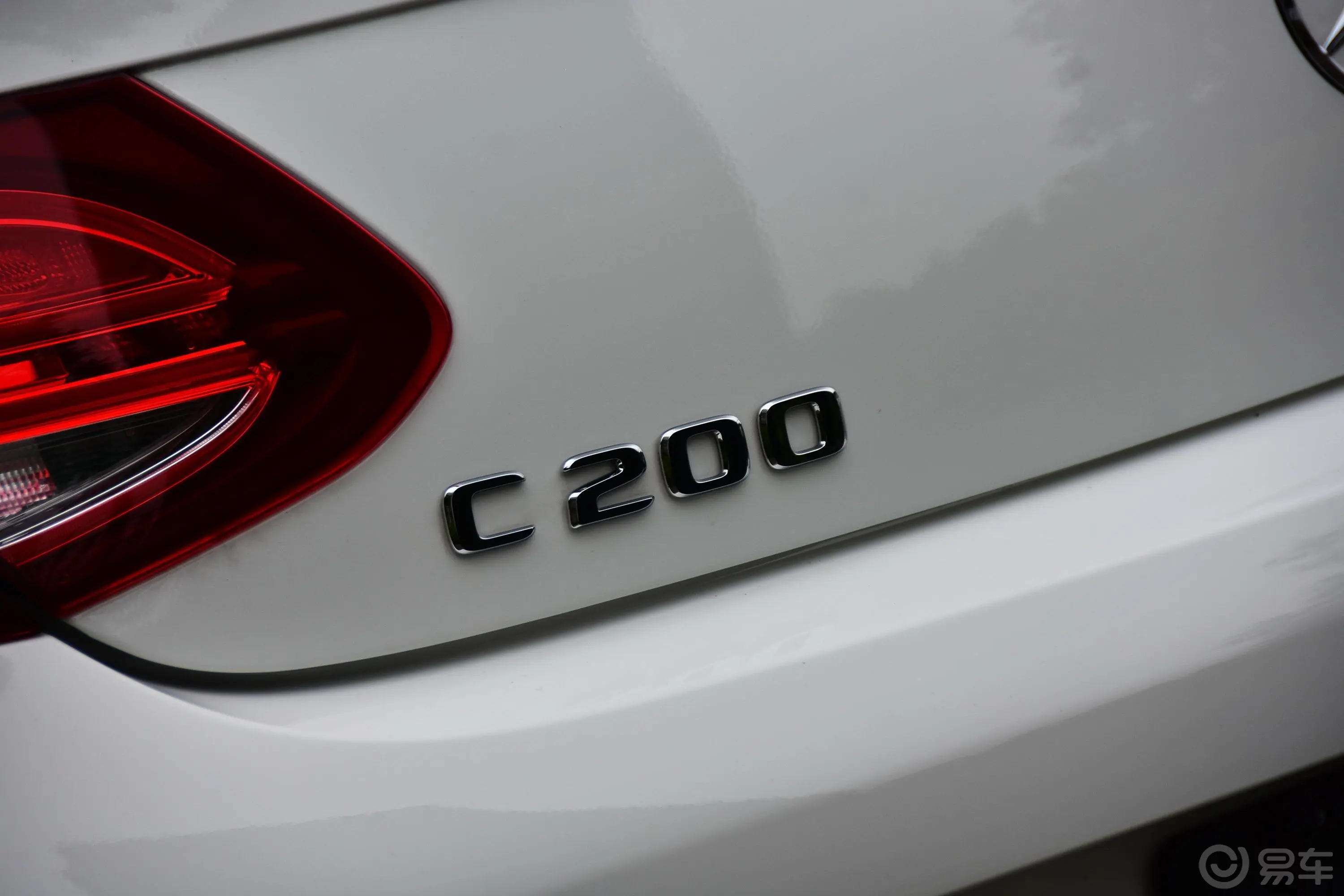 奔驰C级(进口)改款 C 200 4MATIC 轿跑车外观