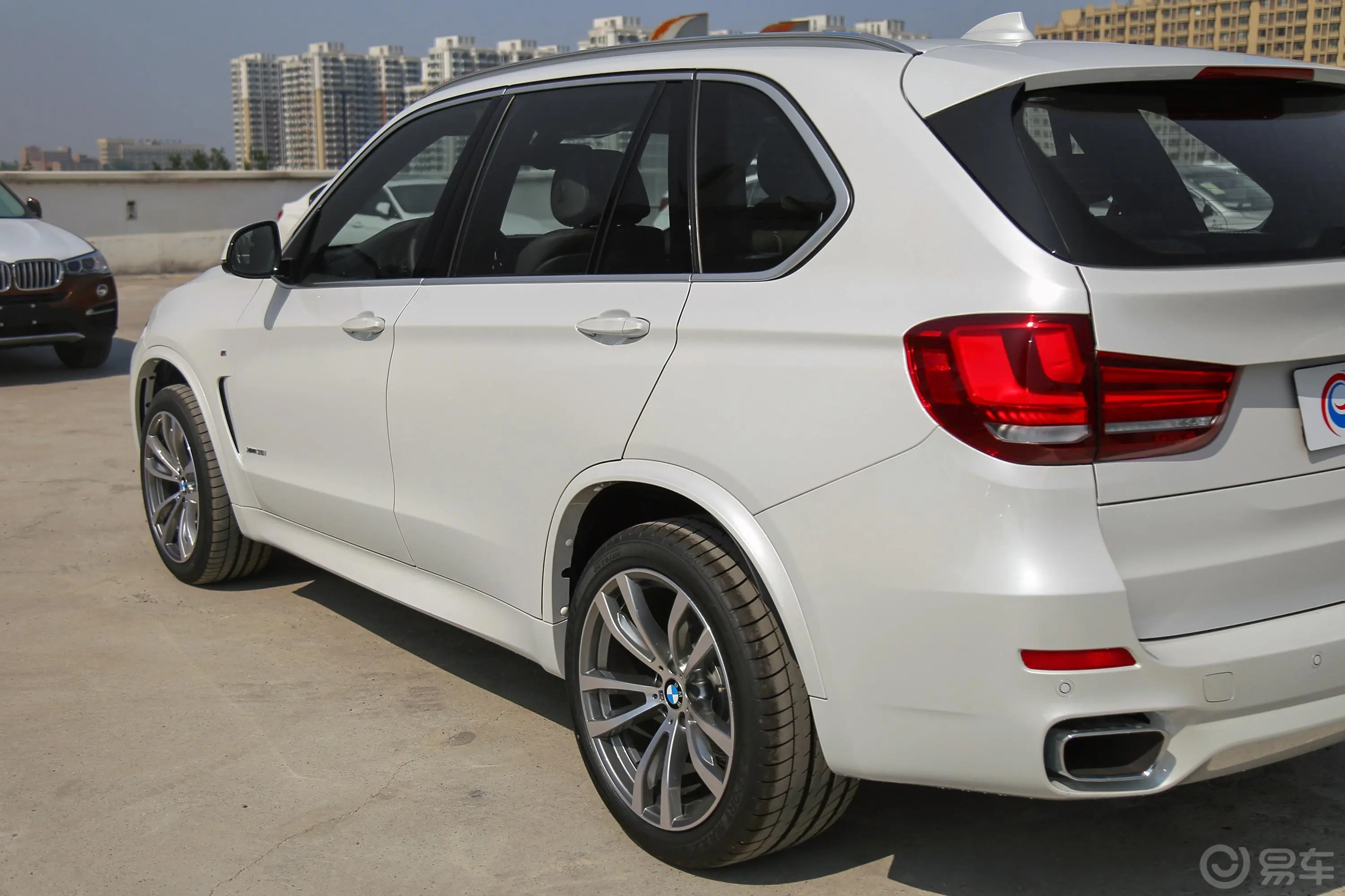 宝马X5(进口)xDrive35i M运动豪华版外观