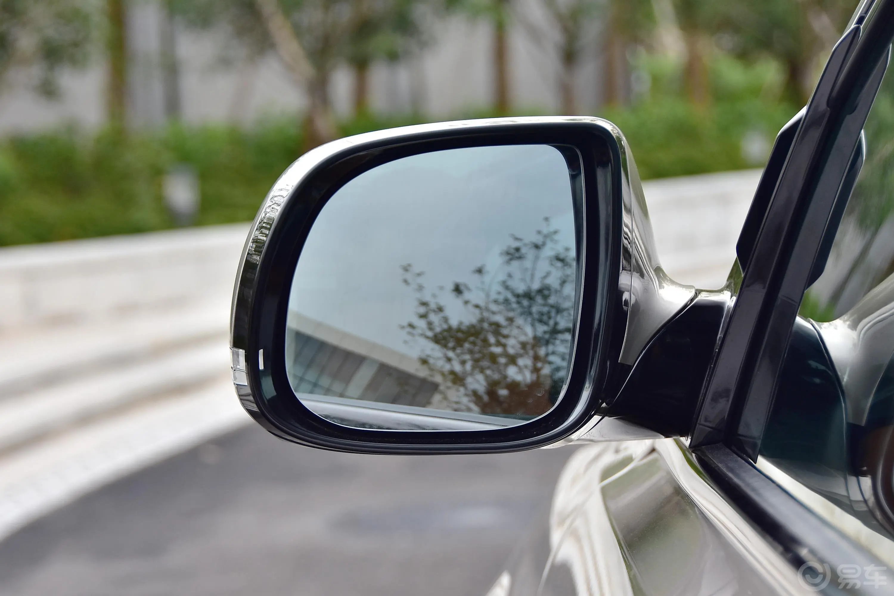 众泰T600 Coupe1.5T 手动 尊享版后视镜镜面