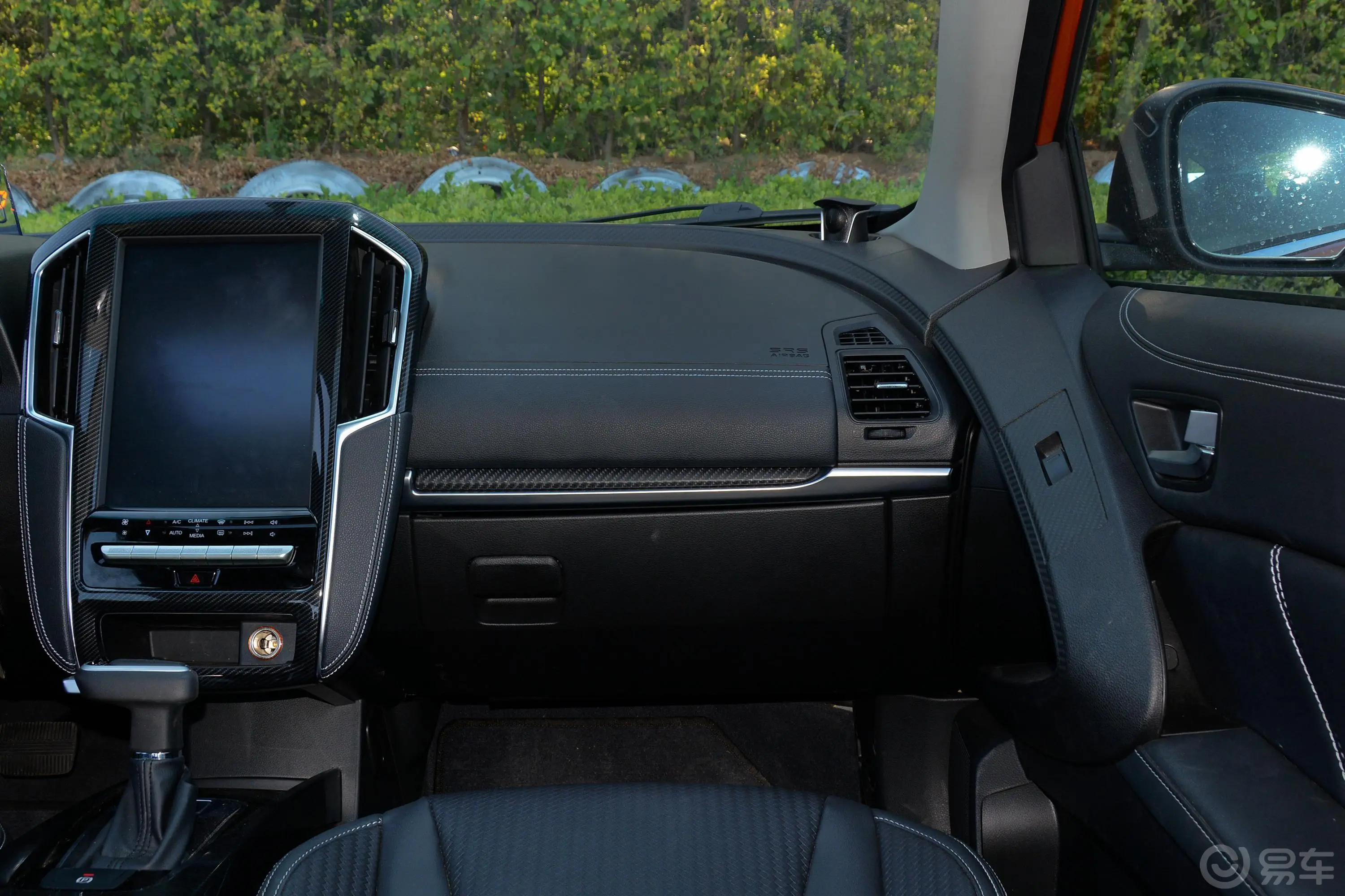 优6 SUV改款 1.6T 手自一体 旗舰版副驾驶位区域