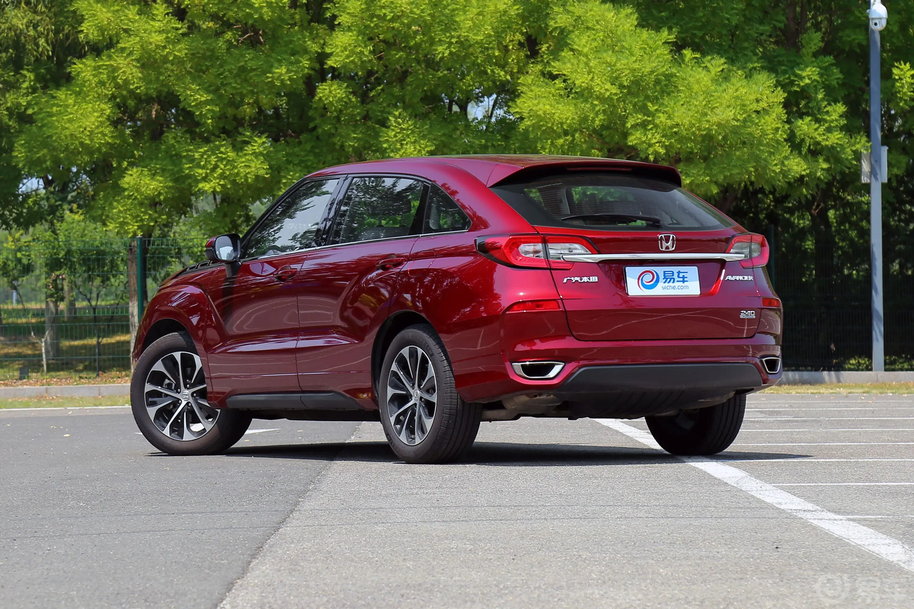 冠道240TURBO CVT 两驱 尊享版 国V外观