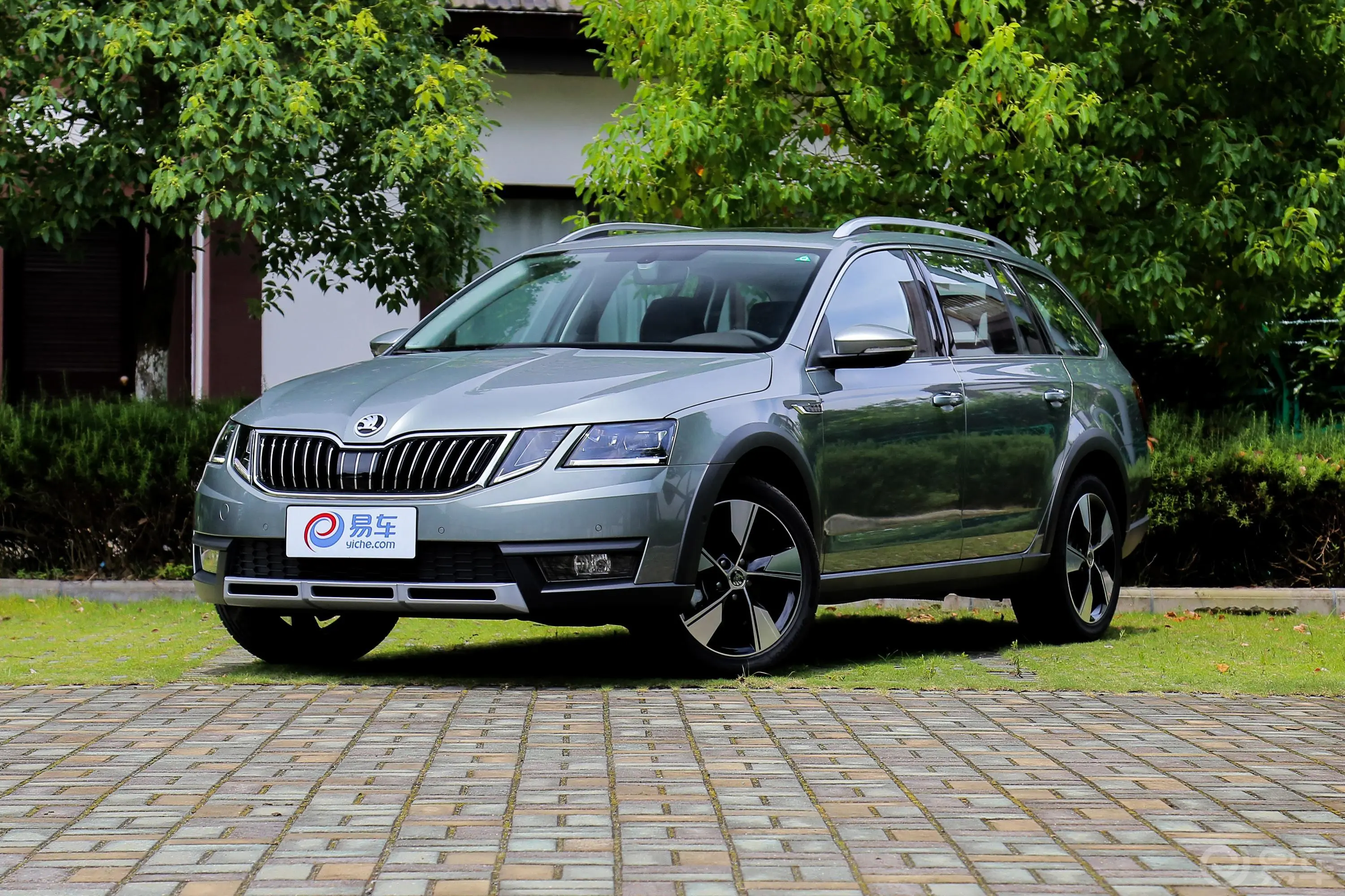 明锐旅行车 TSI280 双离合 旗舰版侧前45度车头向左水平