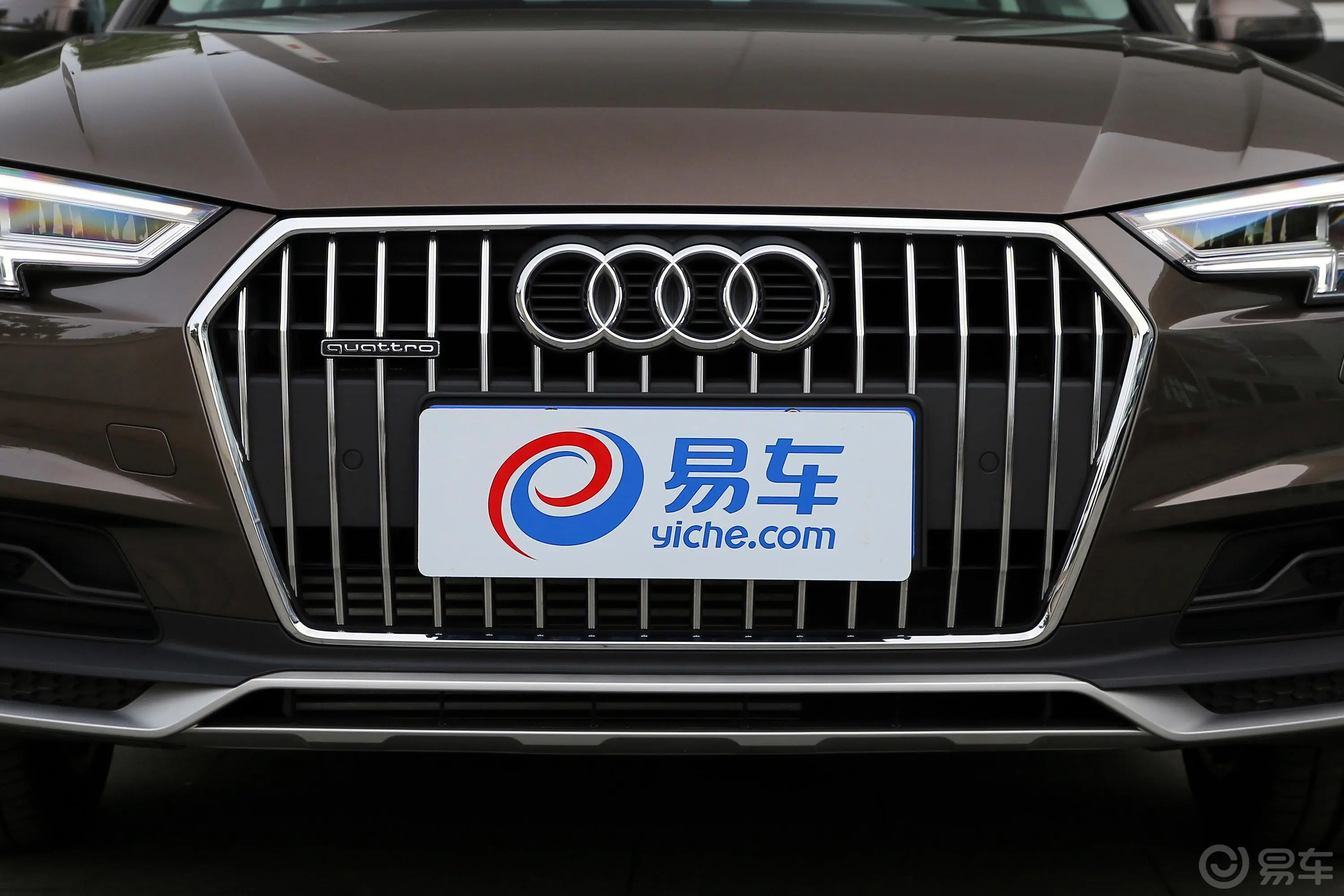 奥迪A4(进口)45TFSI allroad quattro 时尚版外观