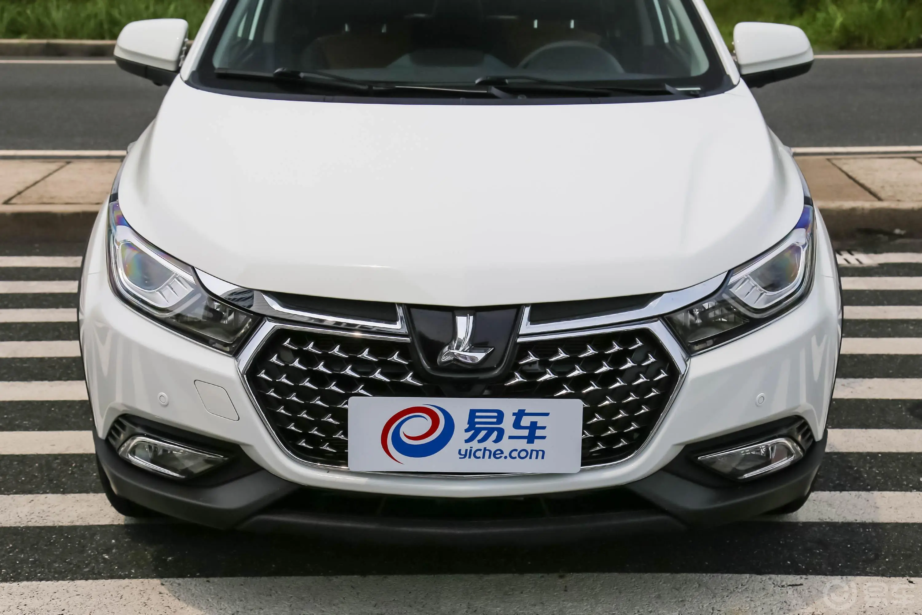 U5 SUV1.6L CVT 旗舰版外观