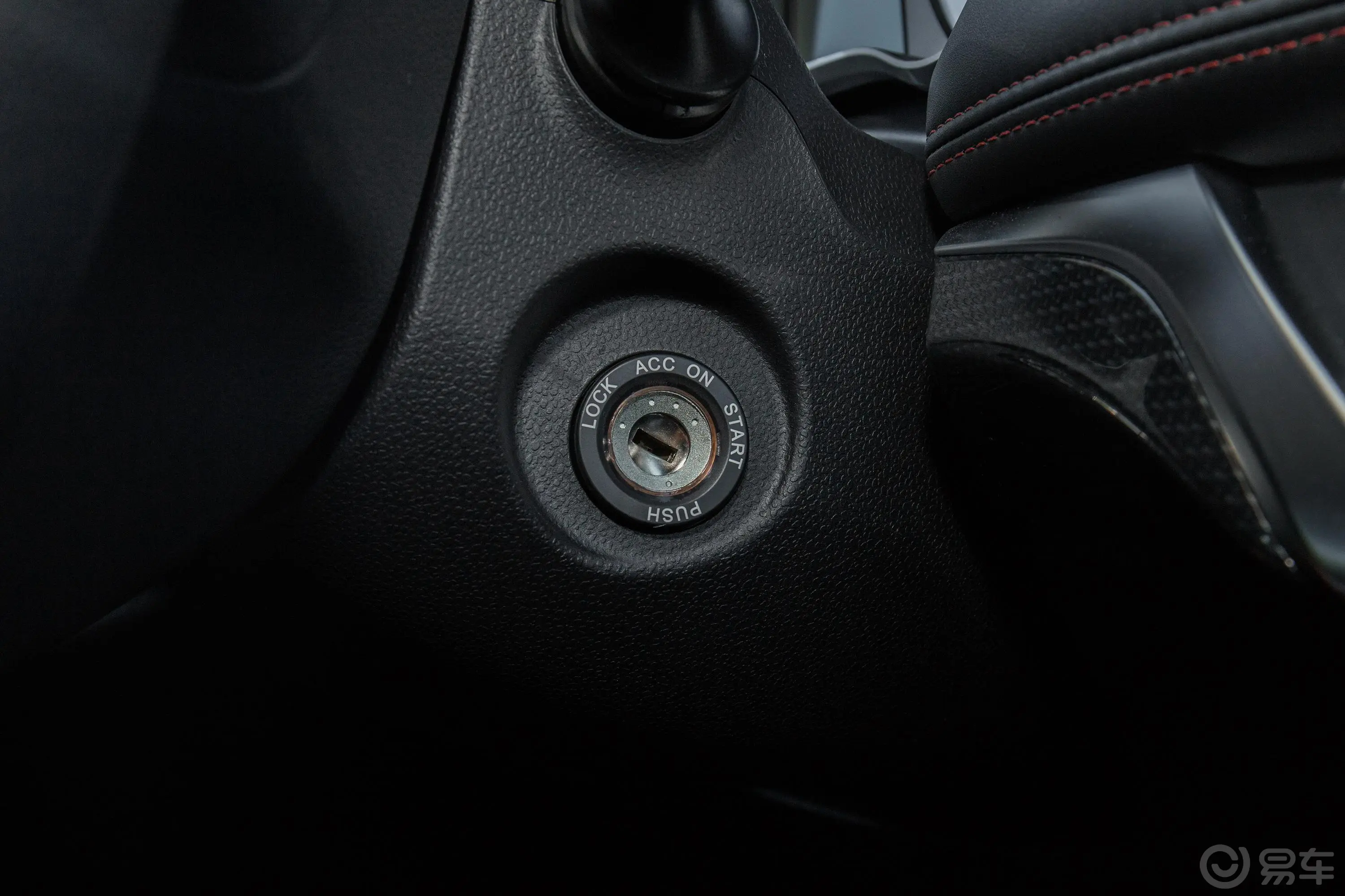 瑞风S31.6L 手动 豪华智能版钥匙孔或一键启动按键