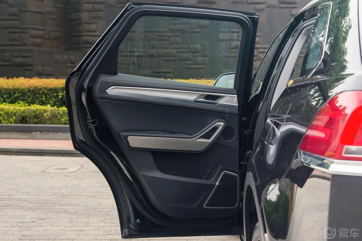 大迈X7上进版 1.8T 双离合 华山版驾驶员侧后车门