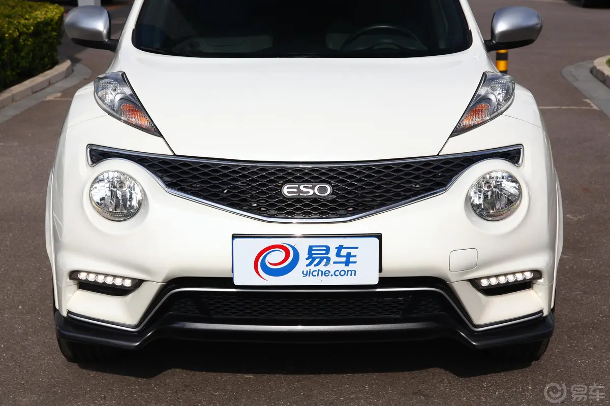 英菲尼迪ESQ1.6T CVT 率动版外观