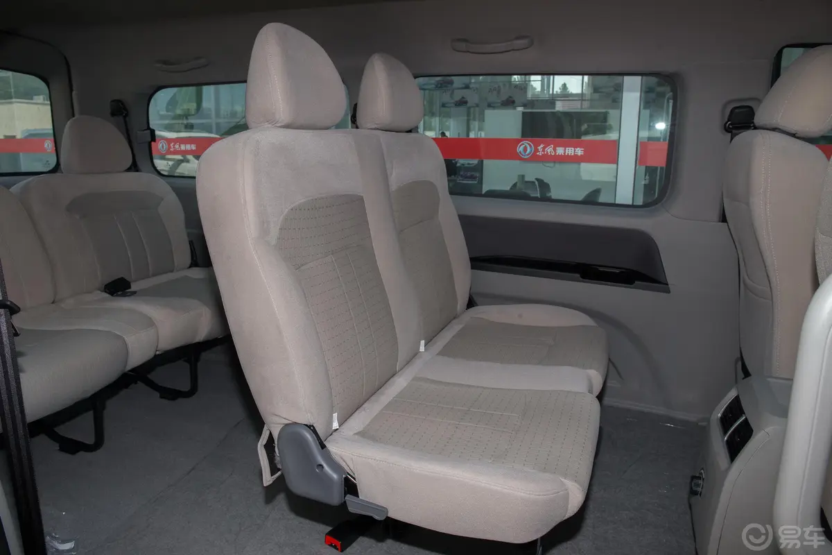 菱智改款 M3L 1.6L 手动 舒适版 7座后排座椅