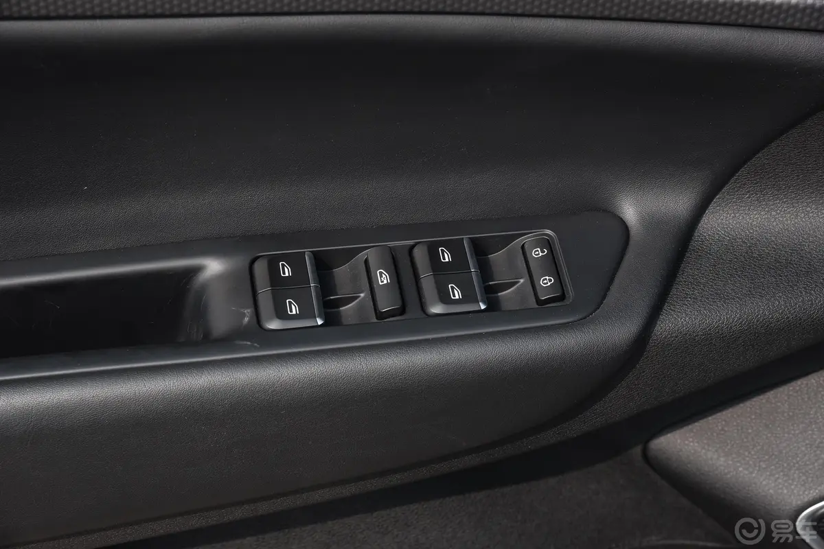 帝豪GS运动版 1.3T 手动 领尚版车窗调节整体
