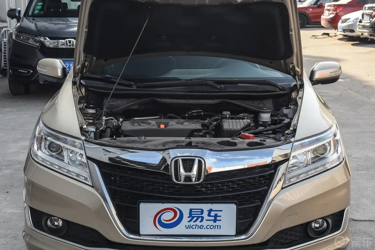 凌派1.8L CVT 领先版外观