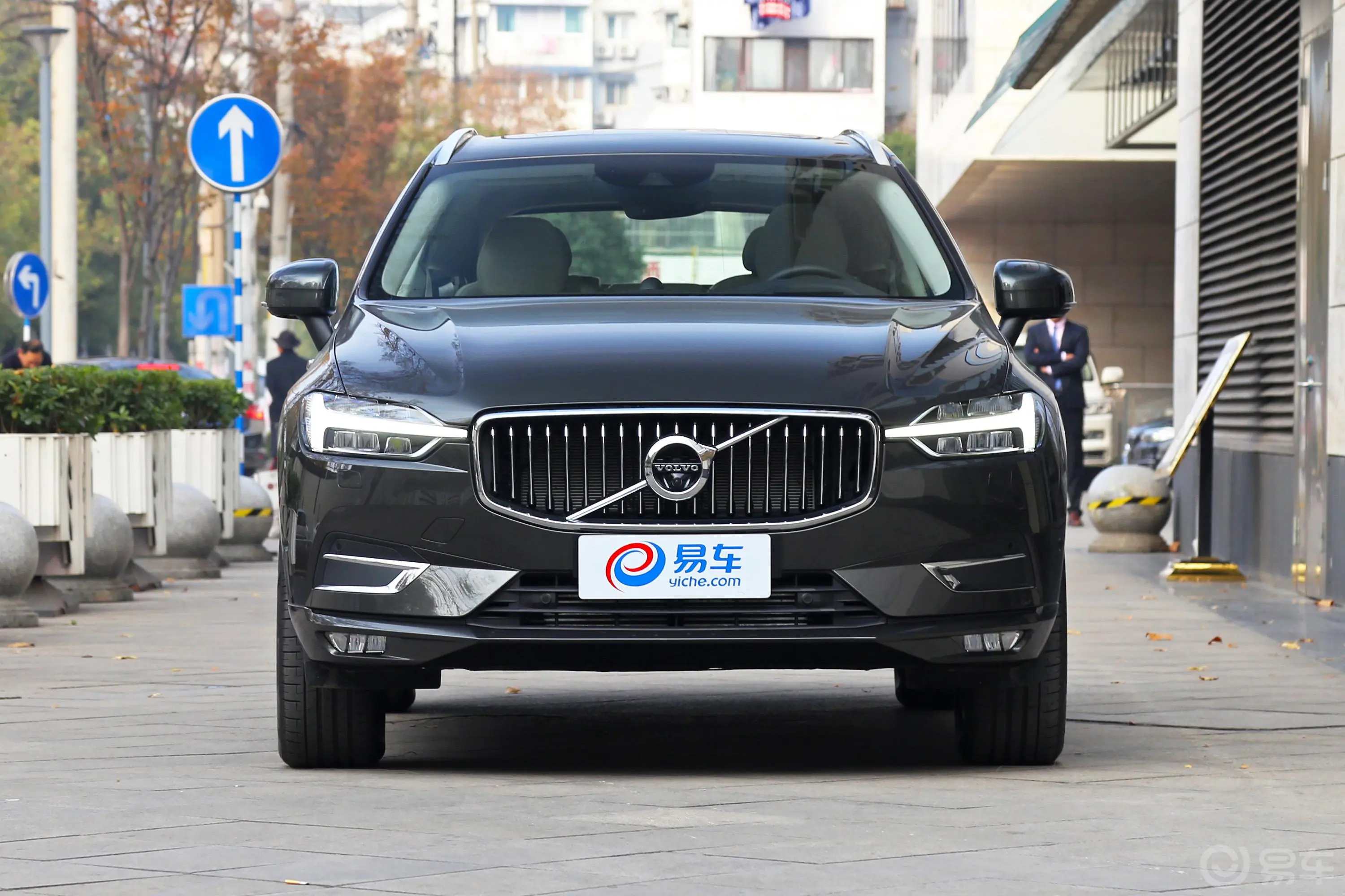 沃尔沃XC60T5 四驱 智雅豪华版外观