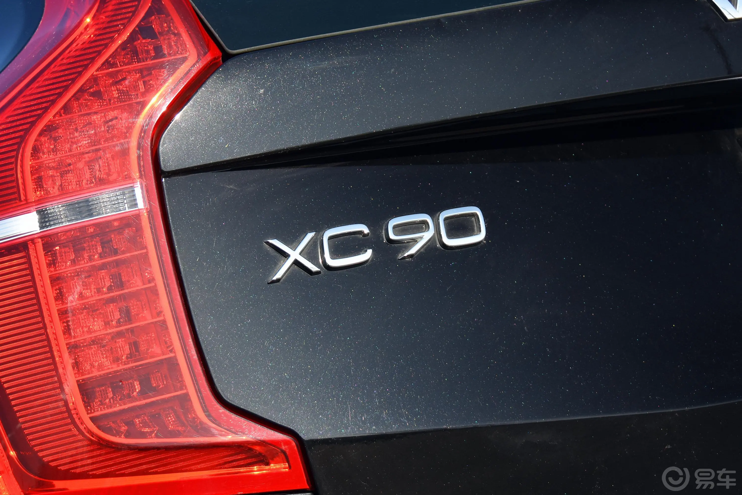 沃尔沃XC90T6 智逸版 7座外观