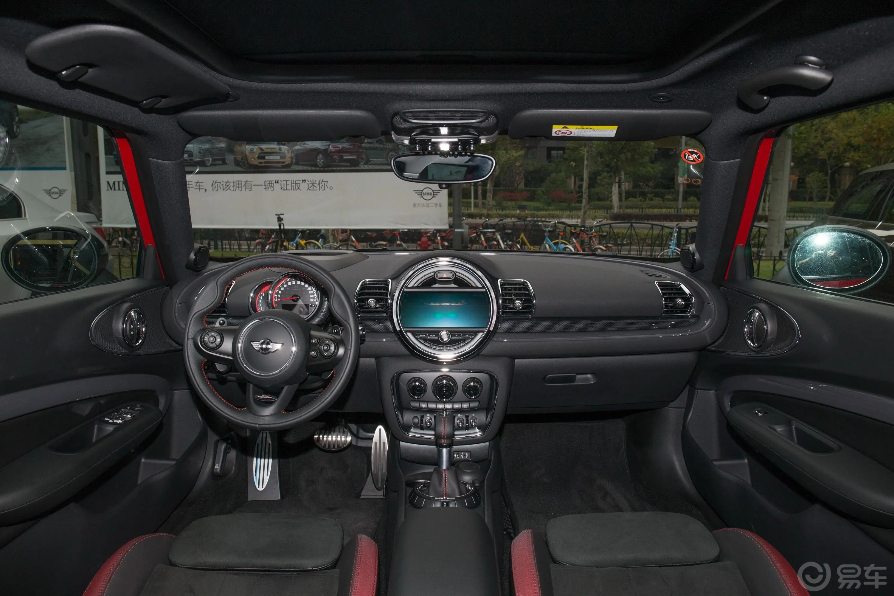 MINI JCW CLUBMAN2.0T 极客版内饰全景正拍