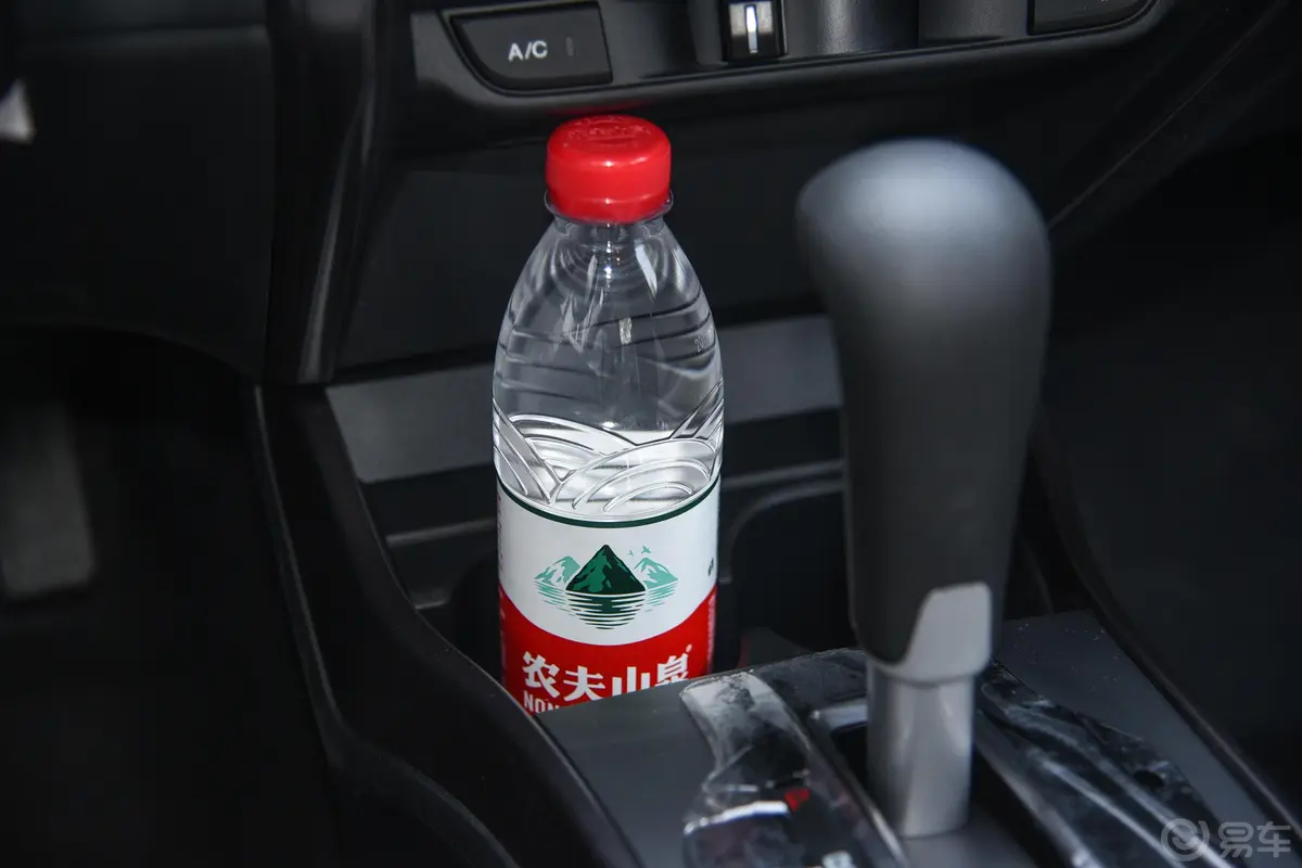 哥瑞1.5L CVT经典版内饰