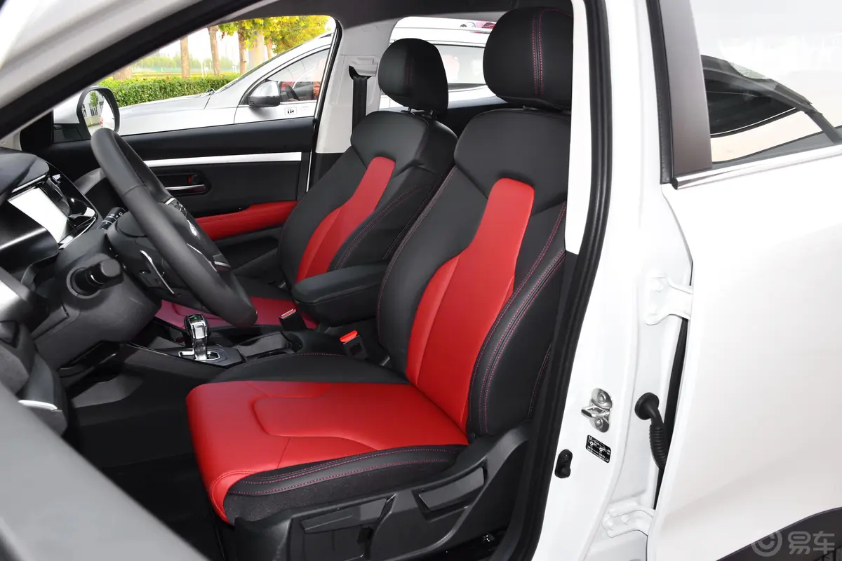哈弗H2s红标 1.5T 双离合 舒适版驾驶员座椅