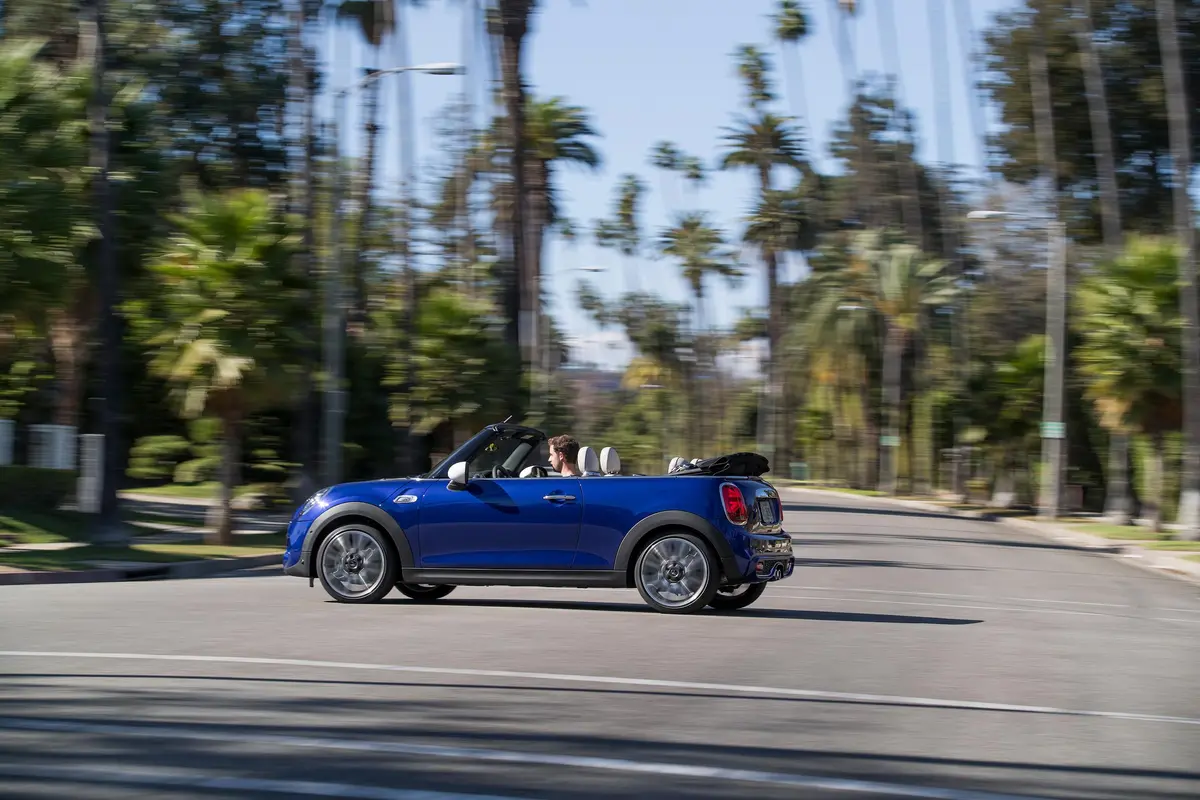 MINI CABRIO