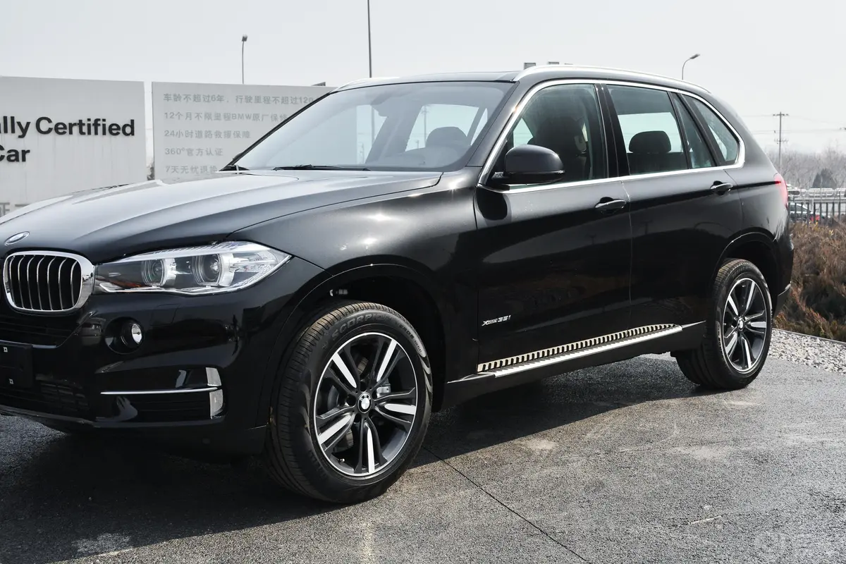 宝马X5(进口)xDrive35i 典雅版外观