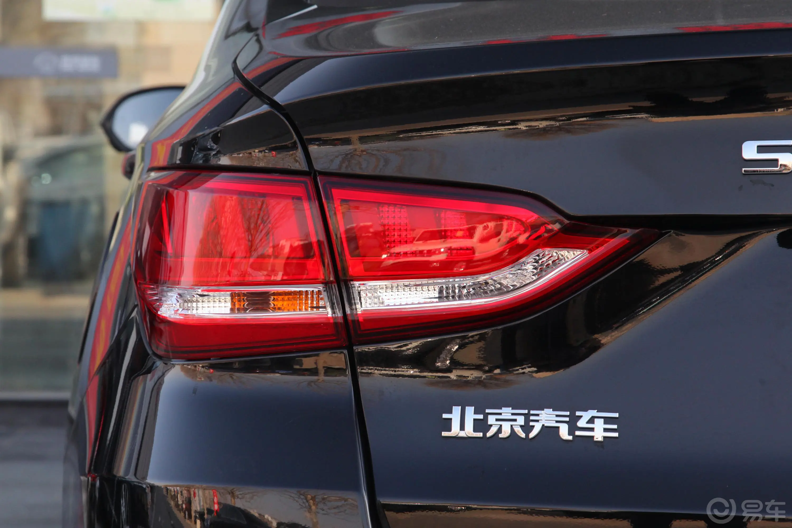 绅宝D501.5L CVT 尊贵智驾版外观