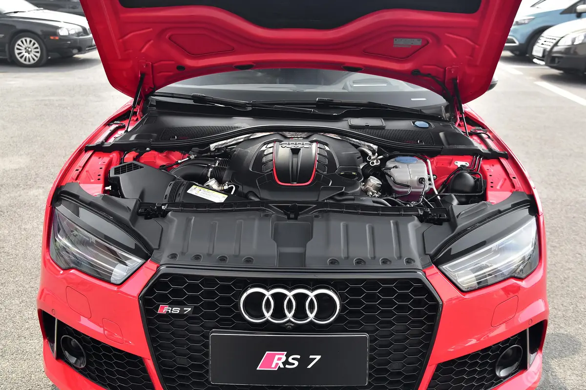 奥迪RS 74.0T Sportback Performance外观