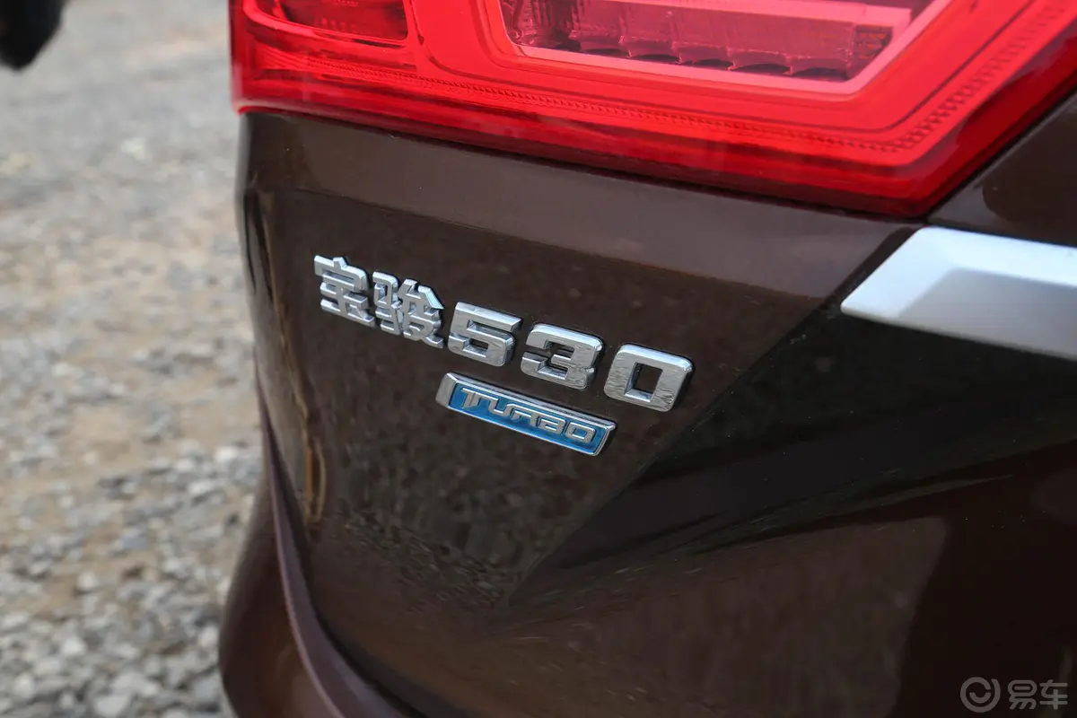 宝骏5301.5T 手动 豪华型 5座 国V外观