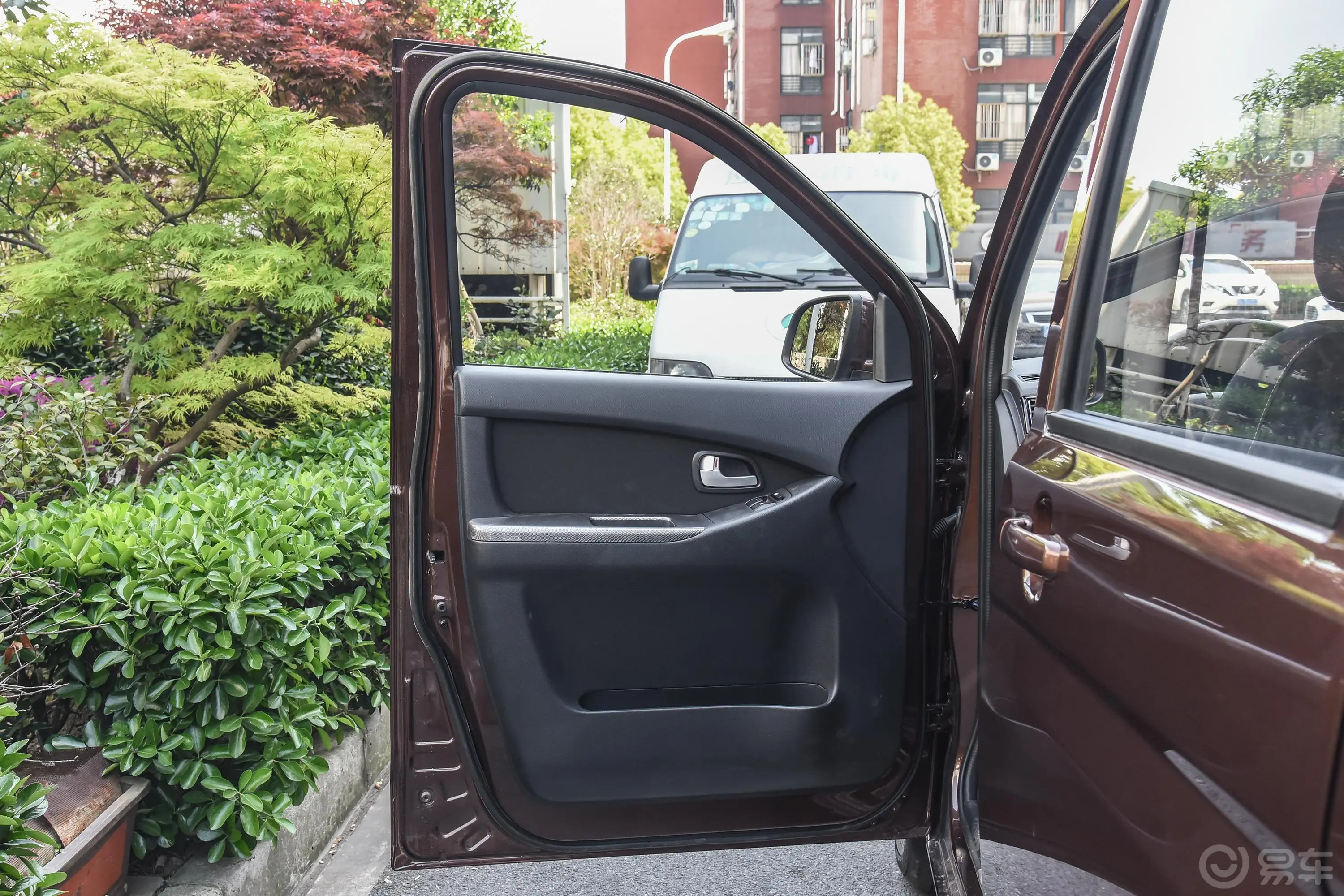 欧诺S欧诺S 1.5L 手动 基本版驾驶员侧前车门