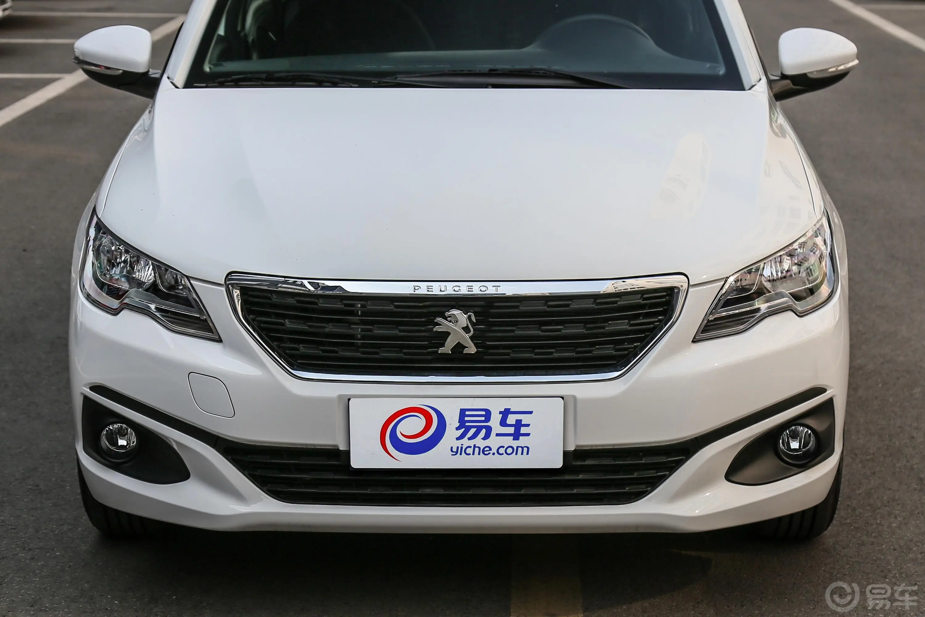 标致3011.6L 手动 舒适版外观