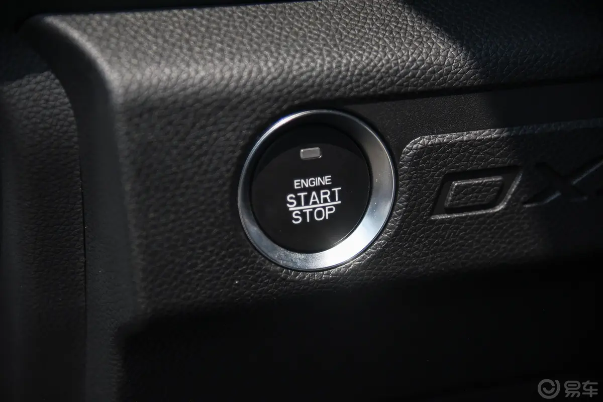东南DX3户外版 1.5L 手动 尊贵版钥匙孔或一键启动按键