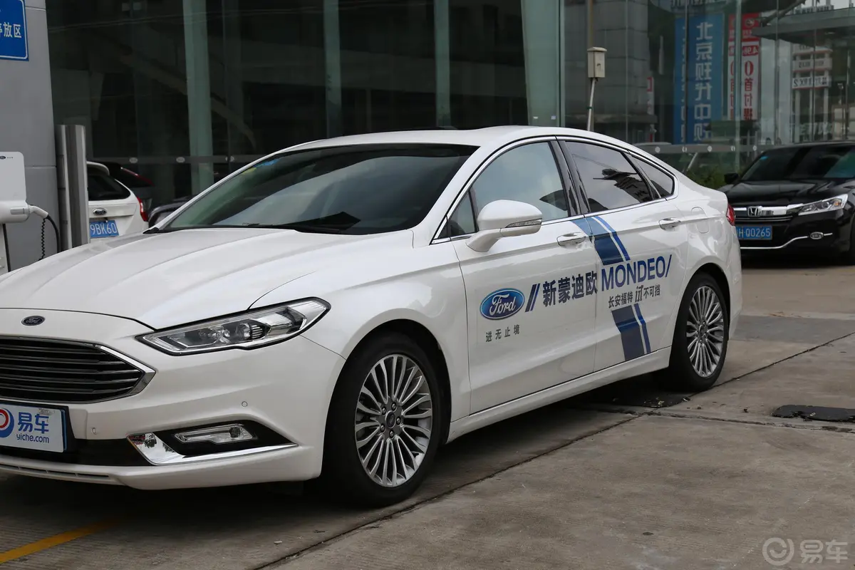 蒙迪欧EcoBoost 245 旗舰版外观