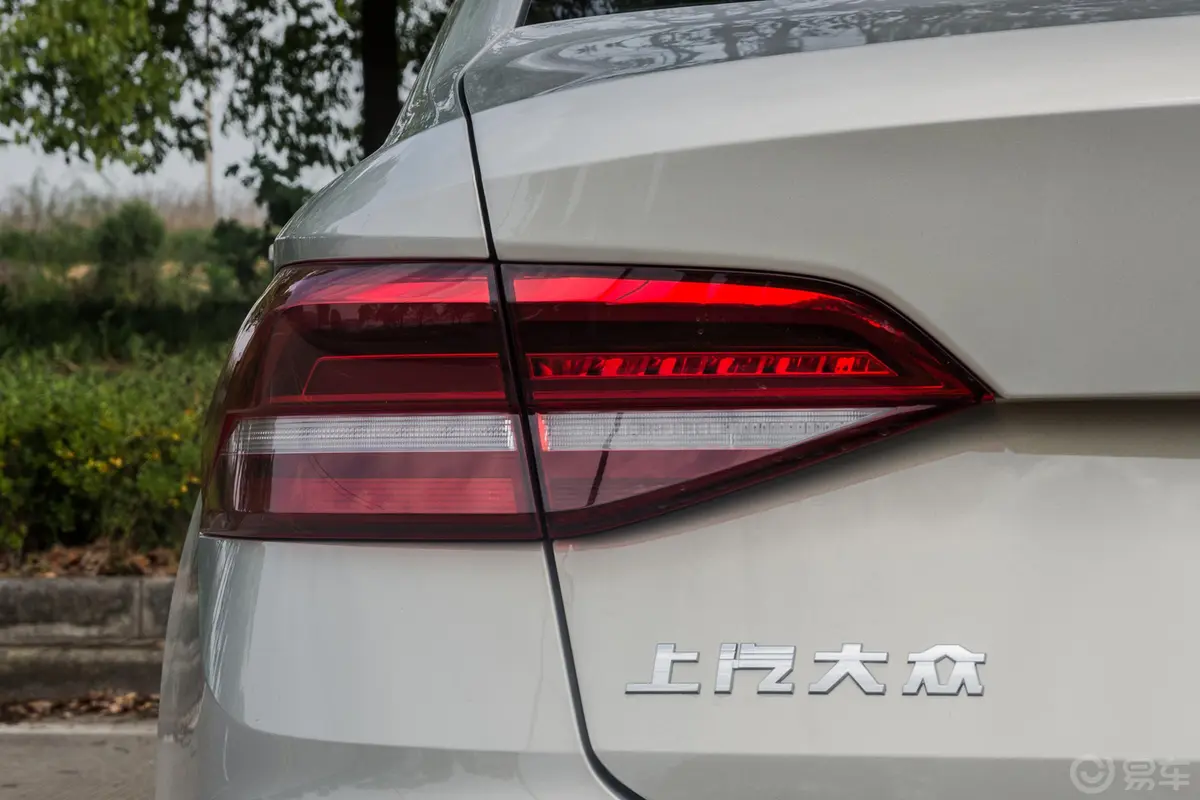 朗逸280TSI 双离合 豪华版 国V外观