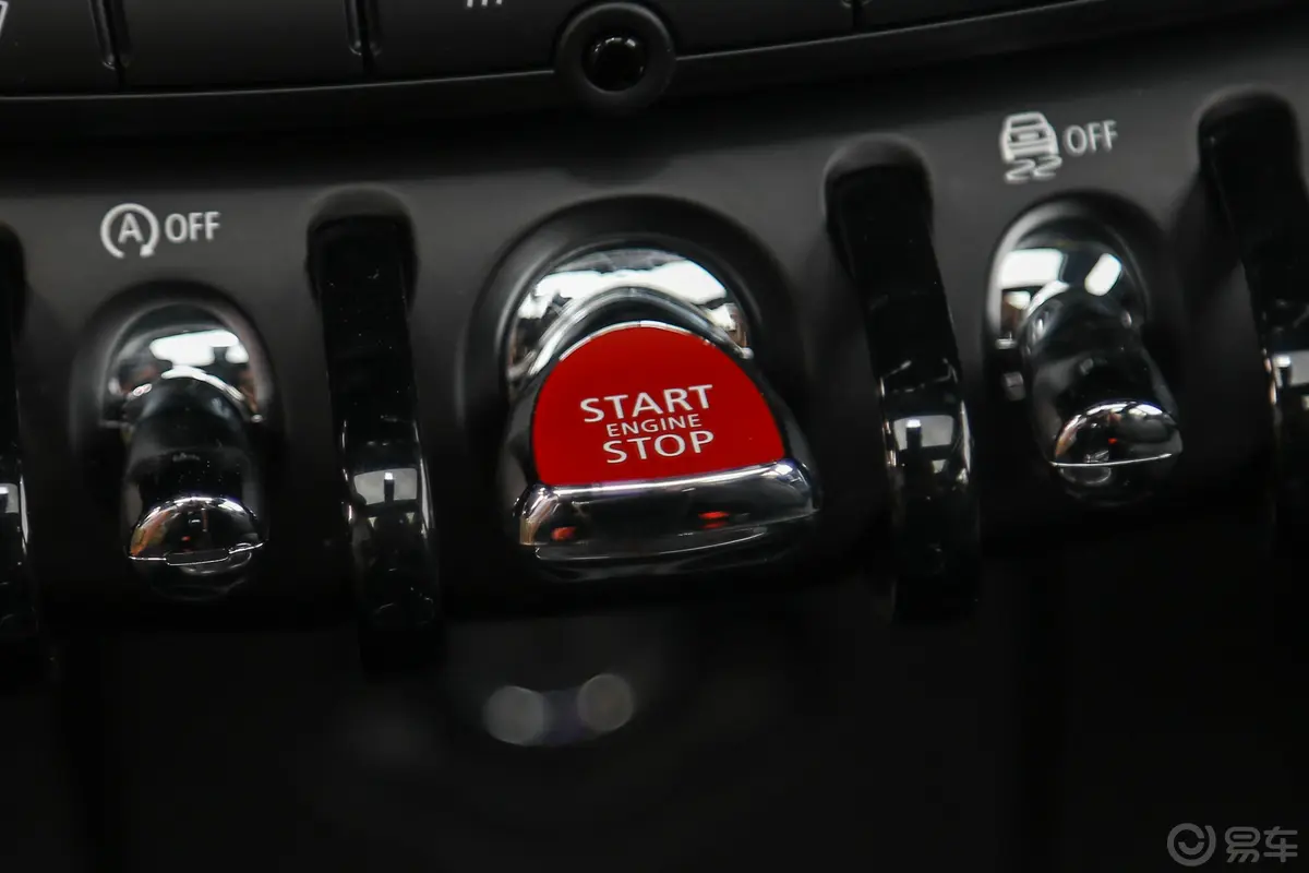 MINI2.0T COOPER S 双离合 赛车手 三门版钥匙孔或一键启动按键