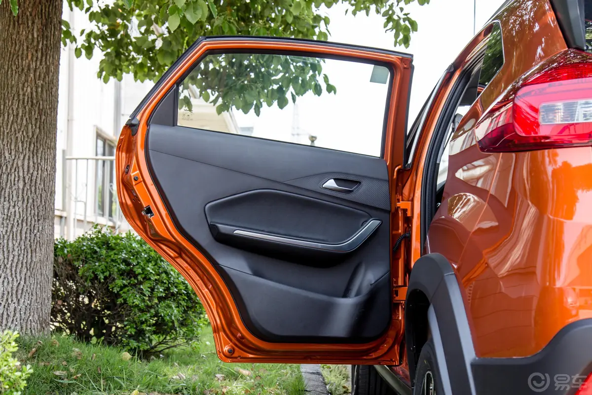 瑞虎3x1.5L 自动 舒适版驾驶员侧后车门