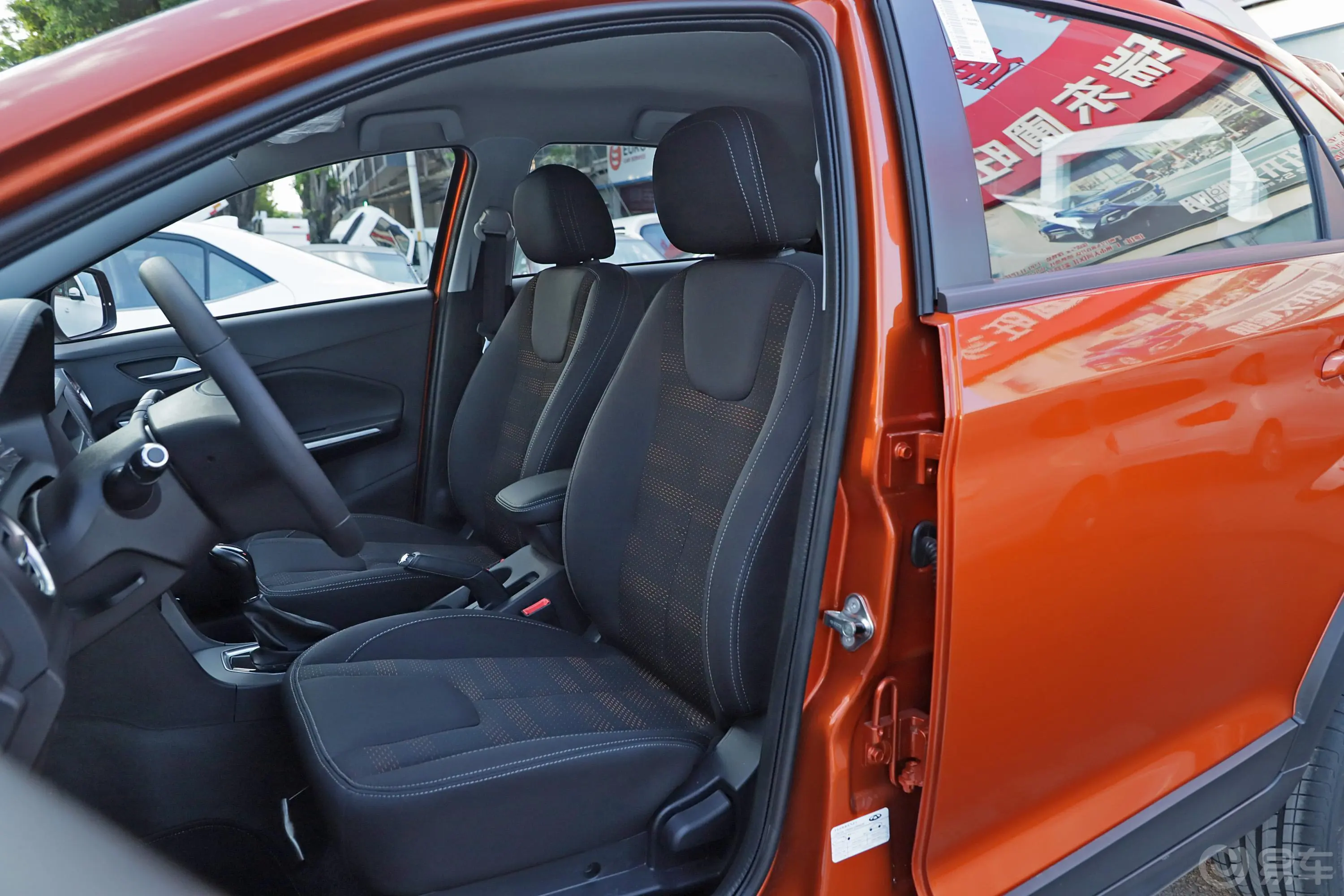瑞虎3x1.5L 自动 舒适版驾驶员座椅