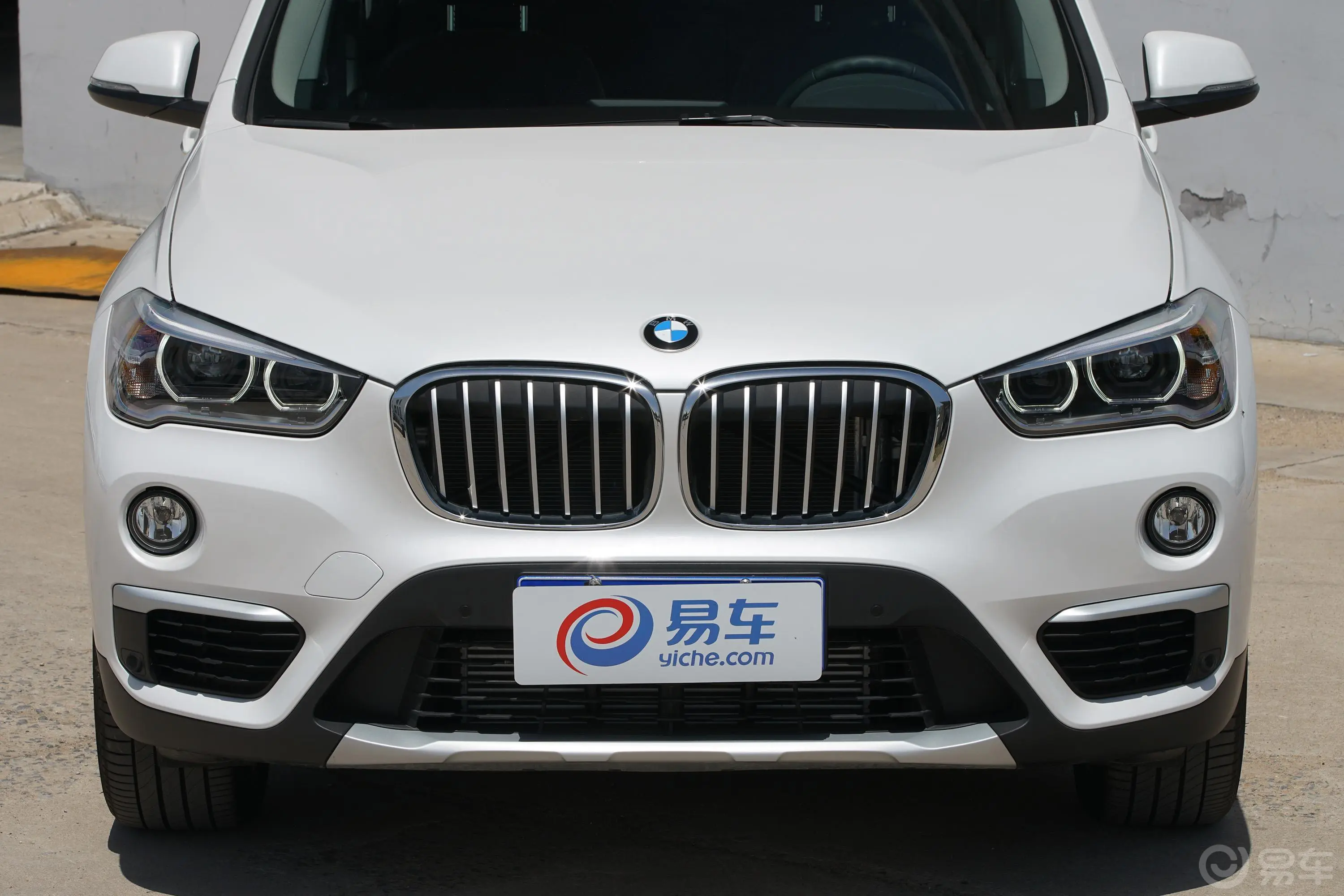 宝马X1xDrive20Li 豪华版外观