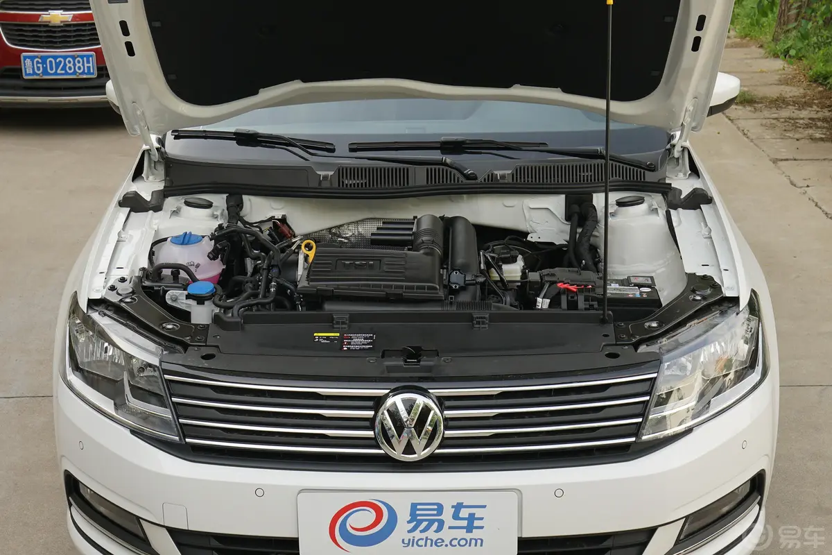 朗行230TSI 双离合 舒适版发动机舱整体