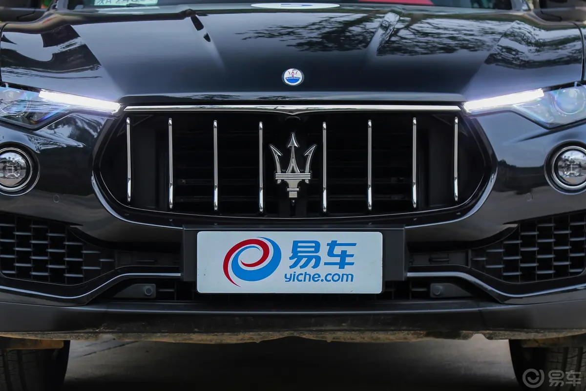 Levante350Hp Standard标准版外观