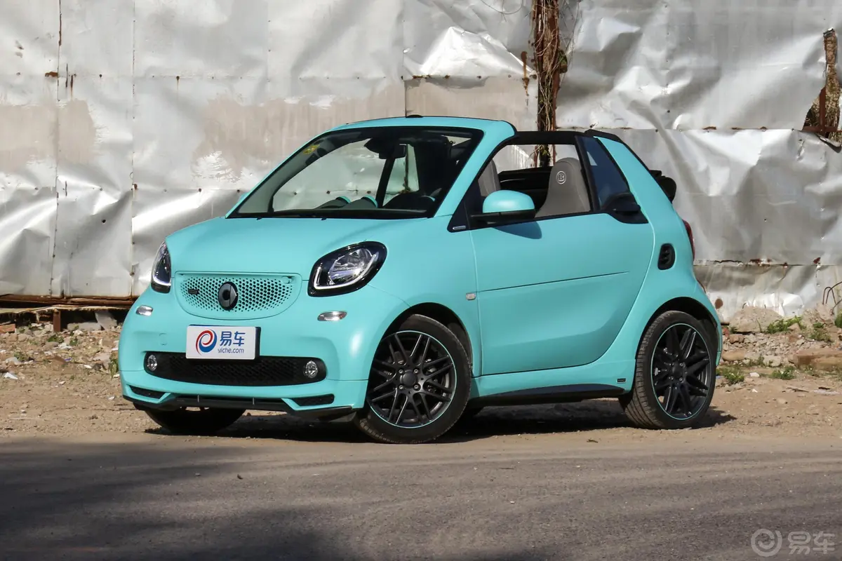 smart fortwo0.9T BRABUS敞篷专属定制版侧前45度车头向左水平