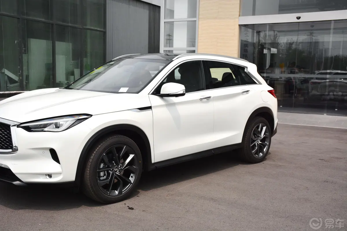 英菲尼迪QX502.0T 四驱 智能版外观