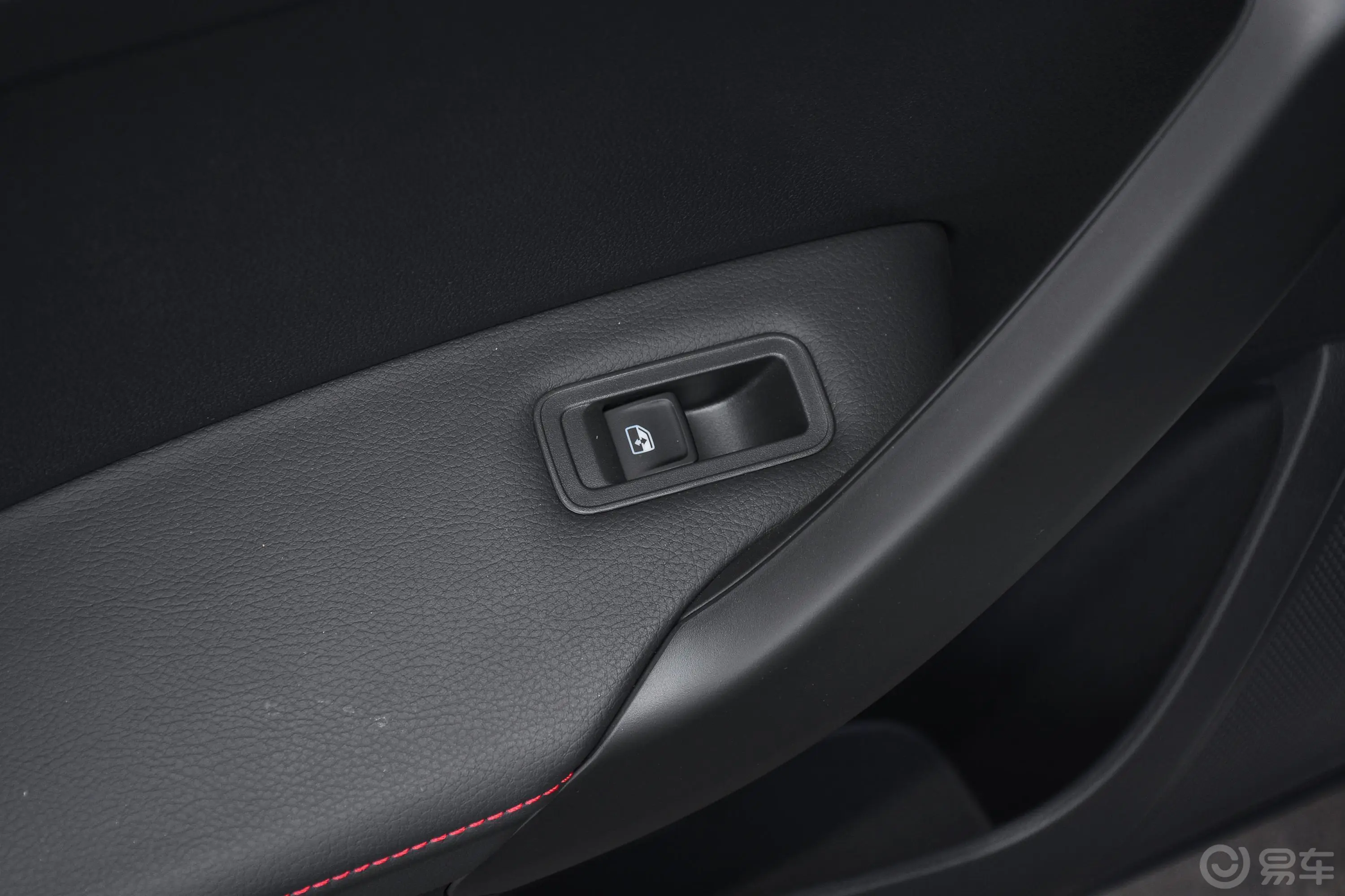 桑塔纳浩纳 1.6L 自动 舒适版后车窗调节