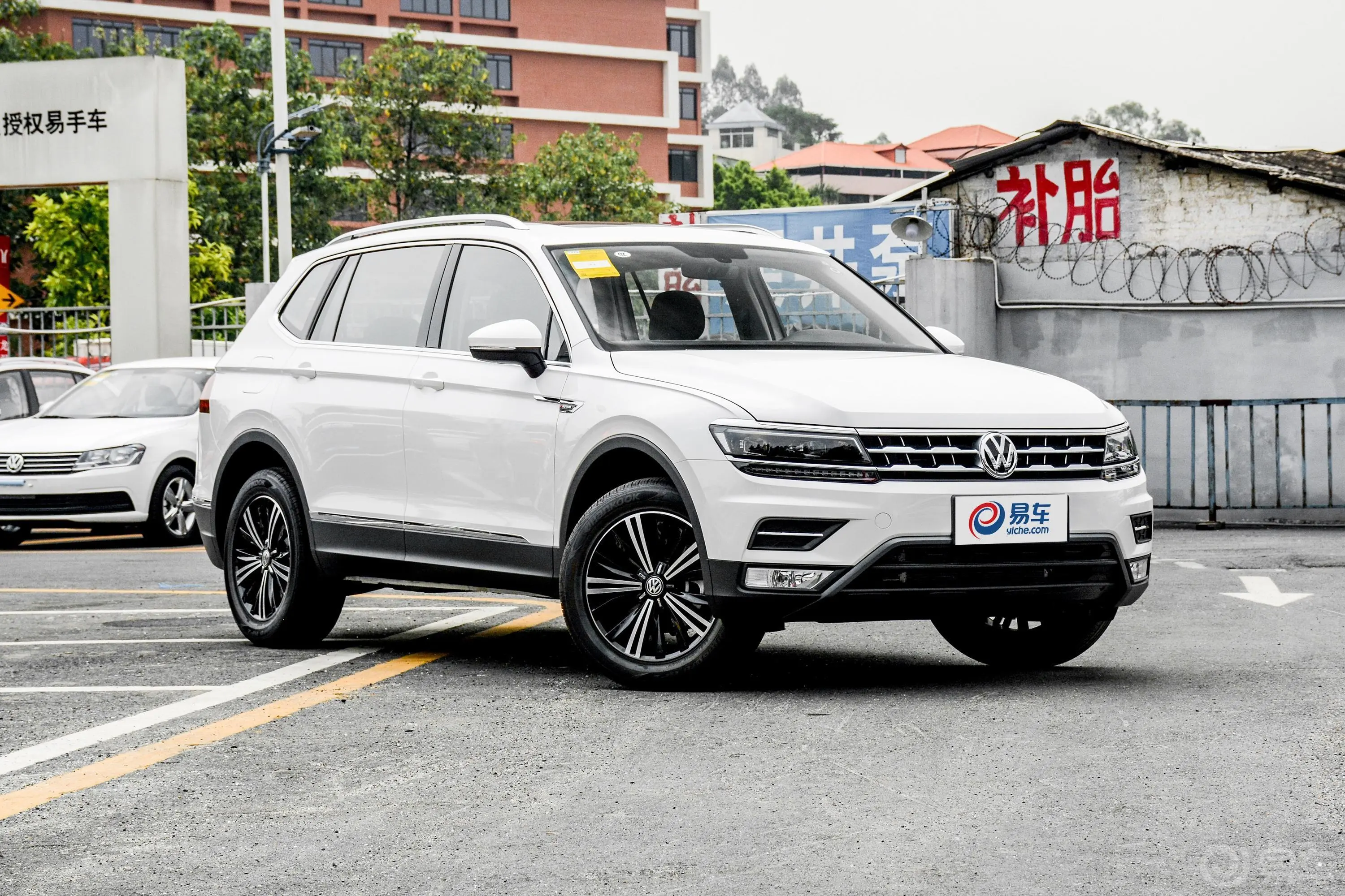 途观L380TSI 双离合 四驱 豪华版前轮毂造型