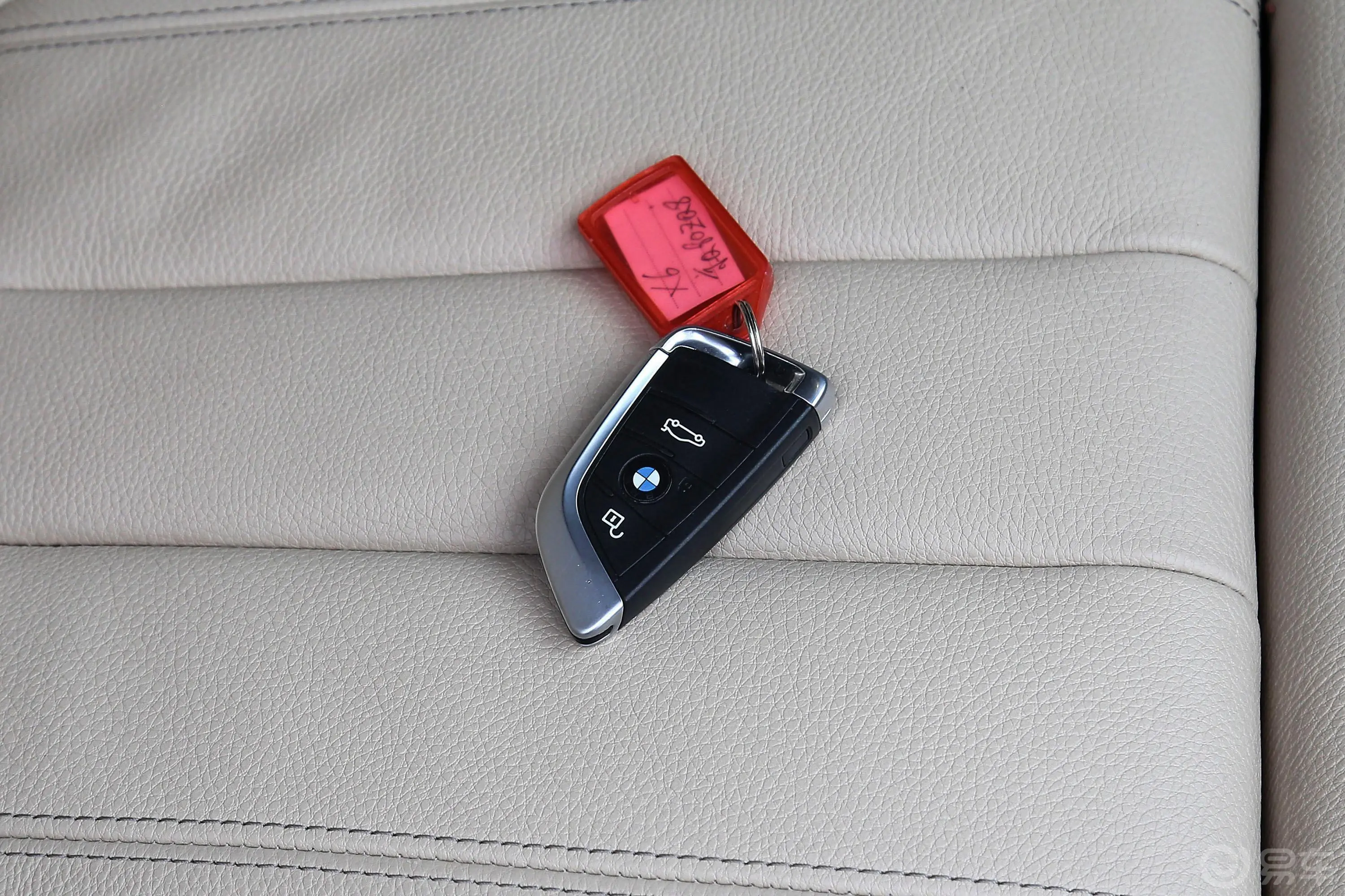 宝马X6xDrive35i M运动豪华版钥匙正面