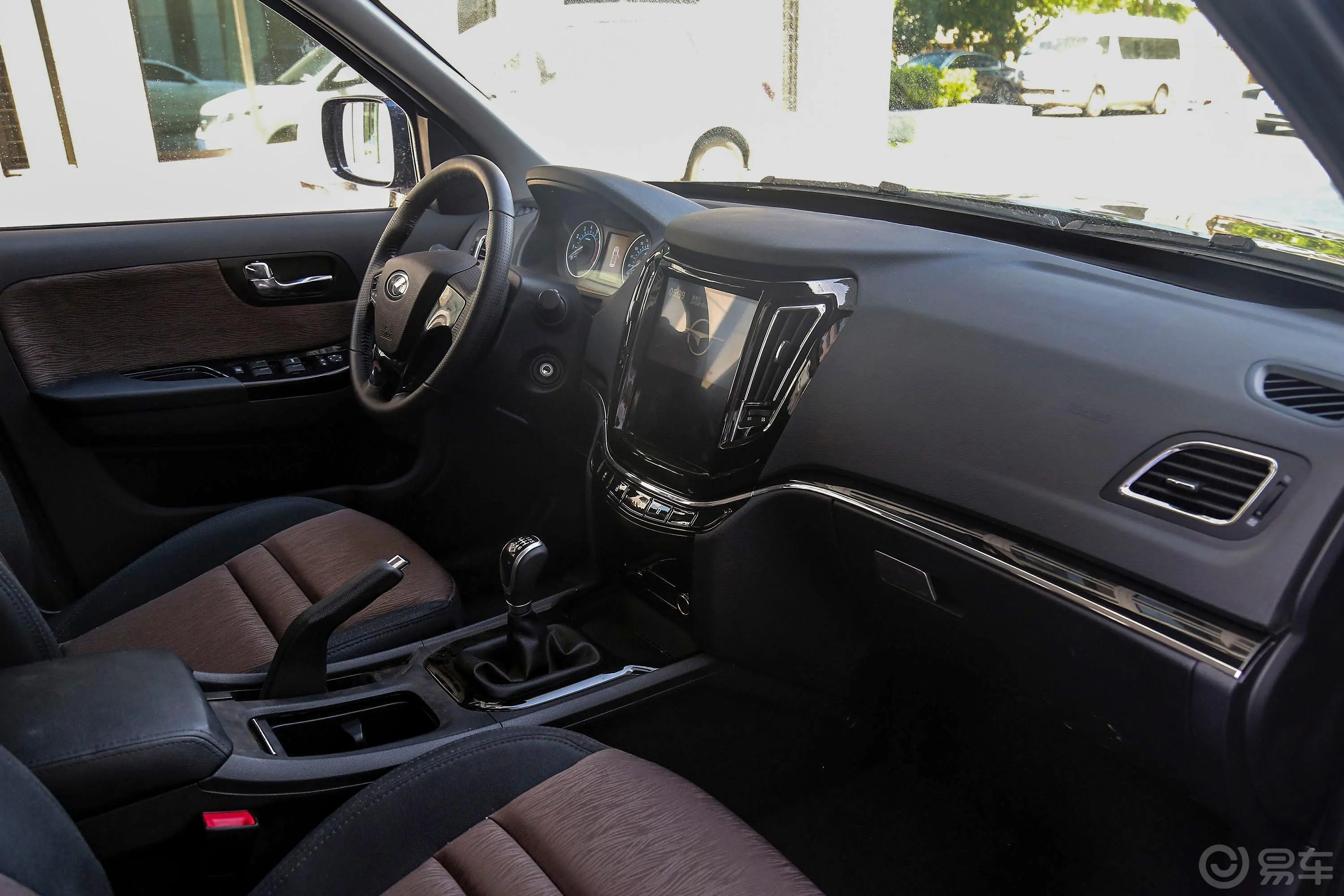 海马S71.8T 手动 领先版内饰全景副驾驶员方向