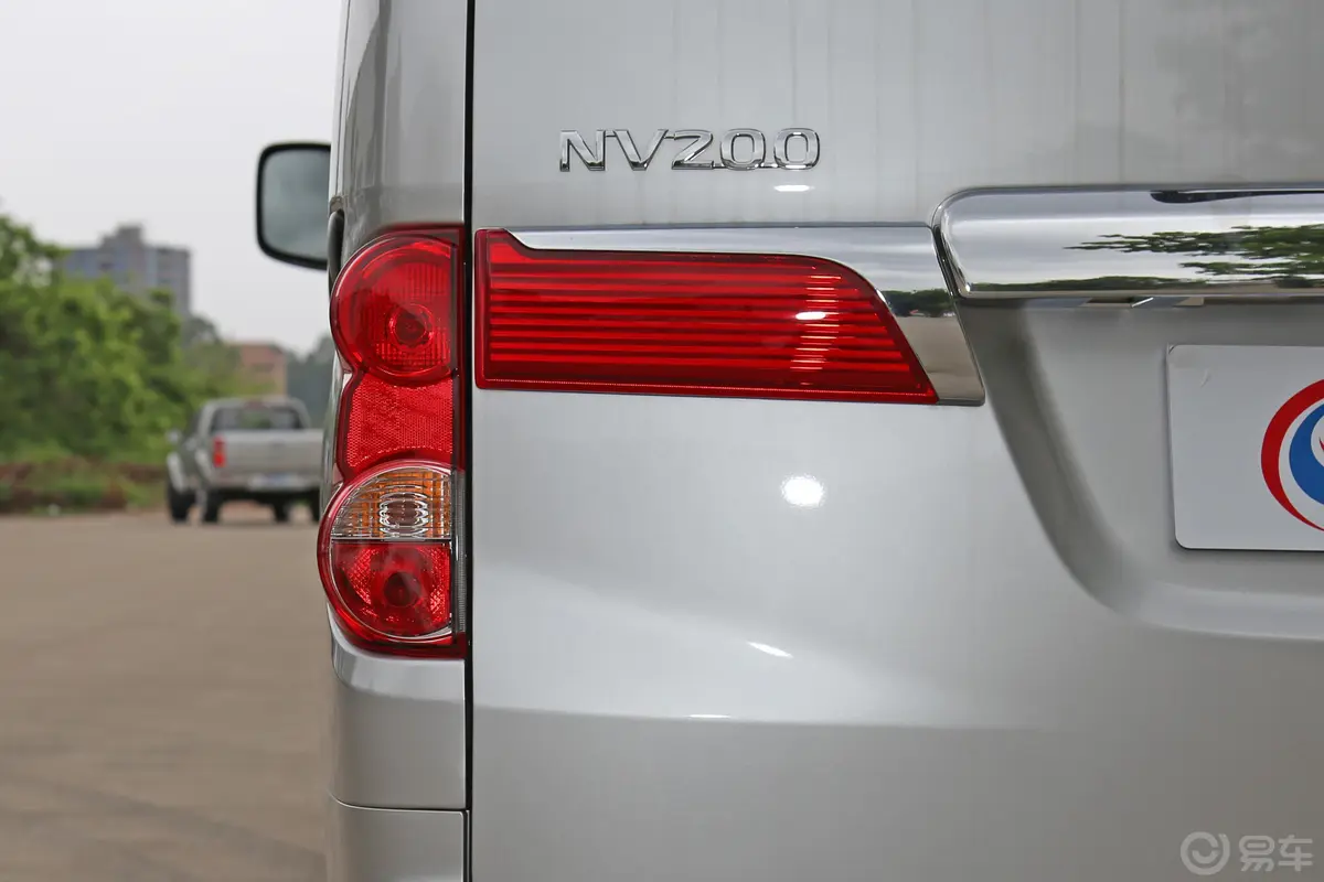 日产NV200改款 1.6L 手动 豪华版外观