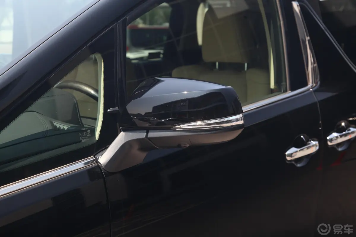 埃尔法改款 3.5L 尊贵版主驾驶后视镜背面