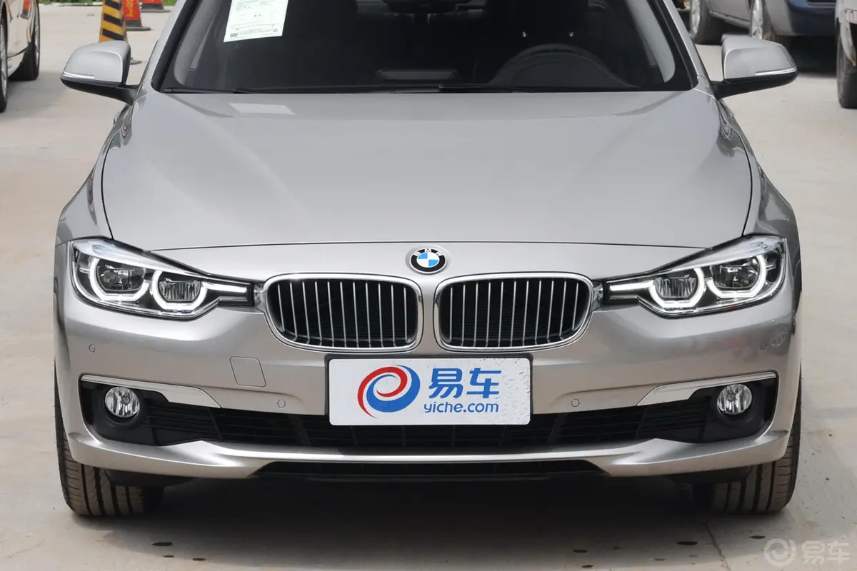 宝马3系320Li xDrive 时尚版外观