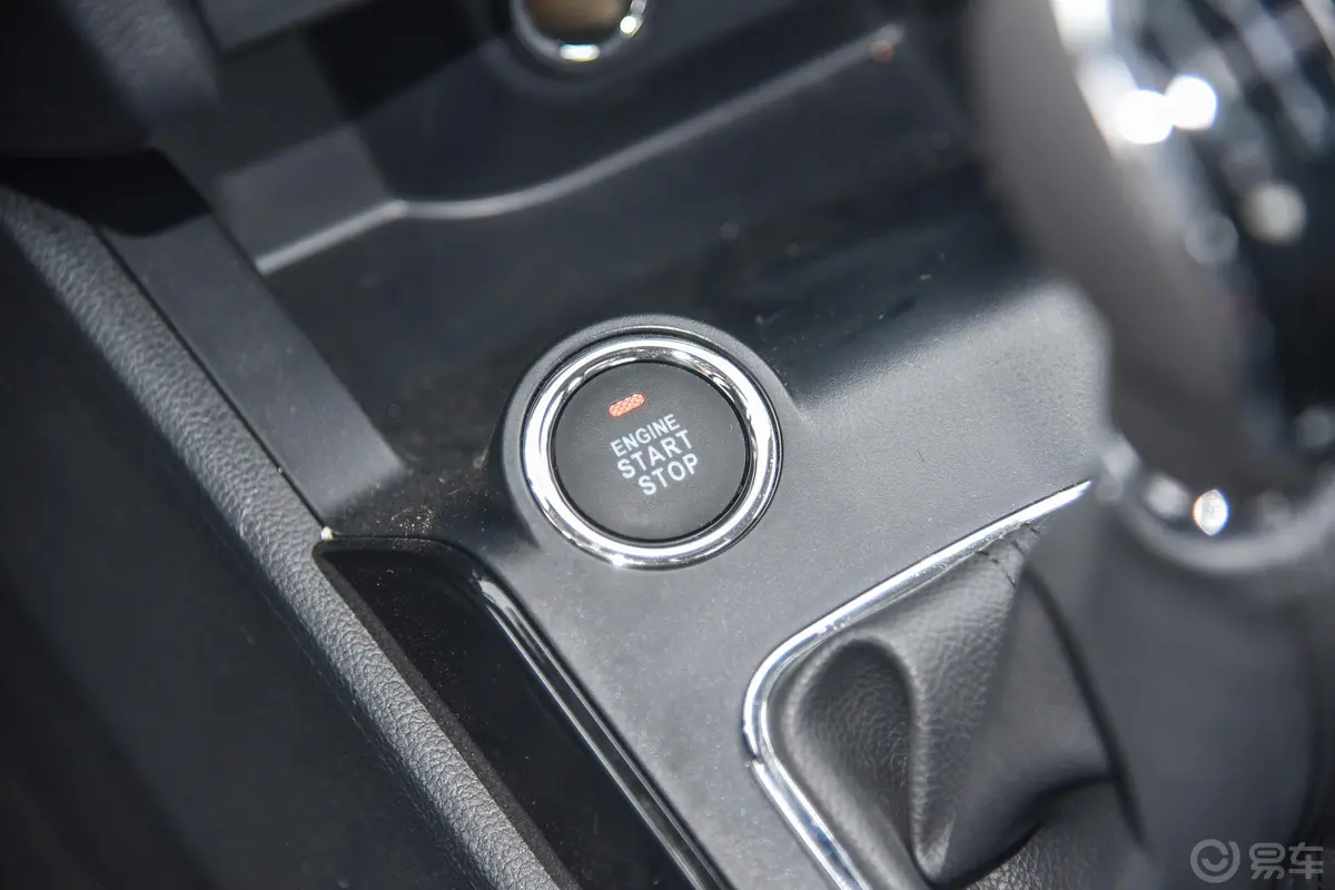 骏派A501.5L 手动 豪华版钥匙孔或一键启动按键